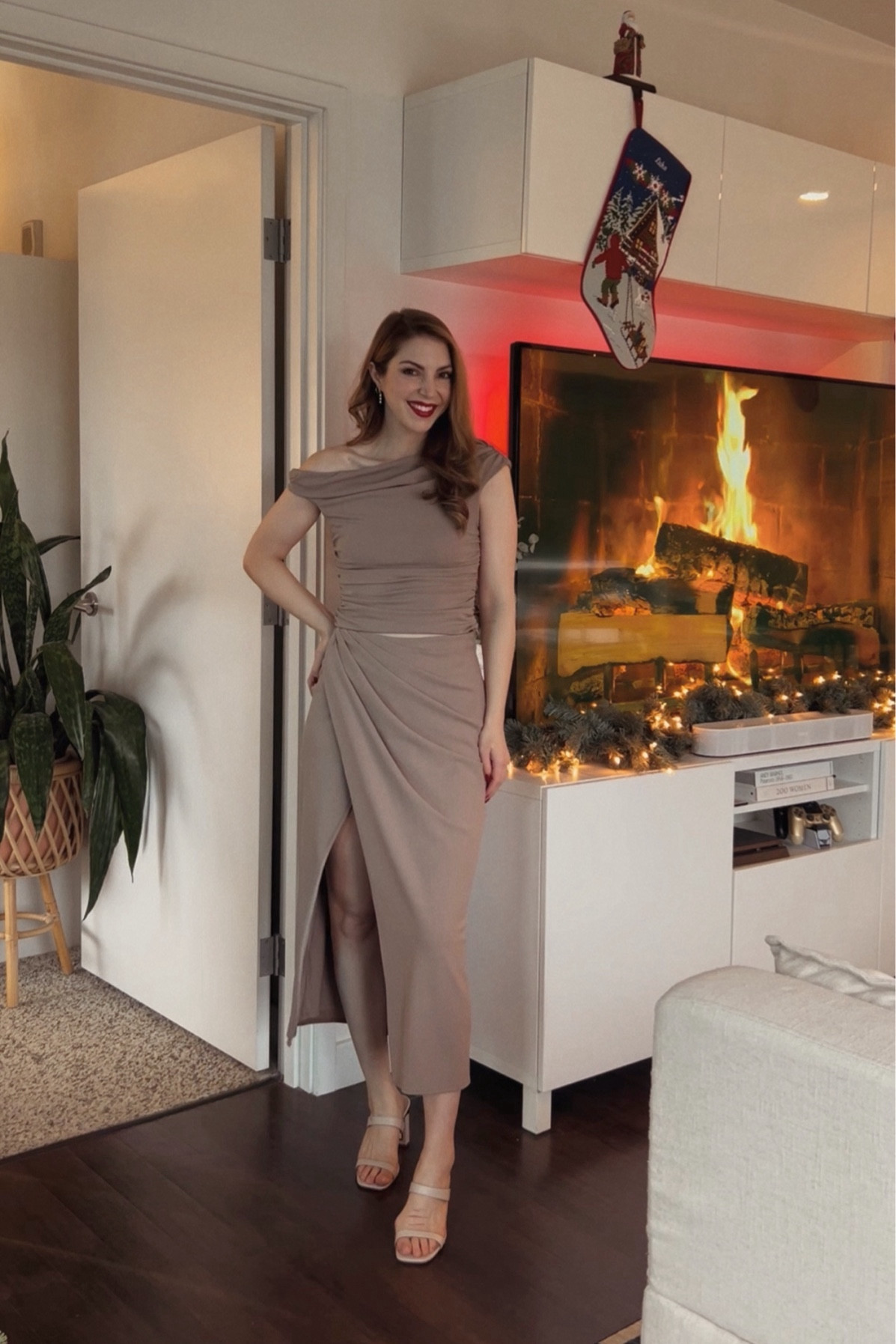 Neutrals for the holidays 🤍

#LTKfindsunder100 #LTKHoliday #LTKSeasonal