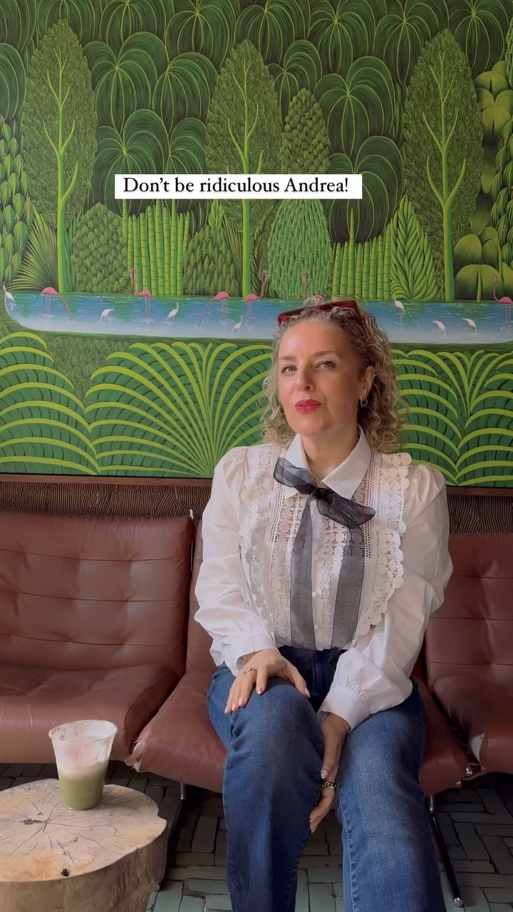 Just a little PSA for my coffee-loving friends—matcha is the main character. ☕✨ Matcha

Wearing @lulus top 🎀 + @freepeople jeans 👖