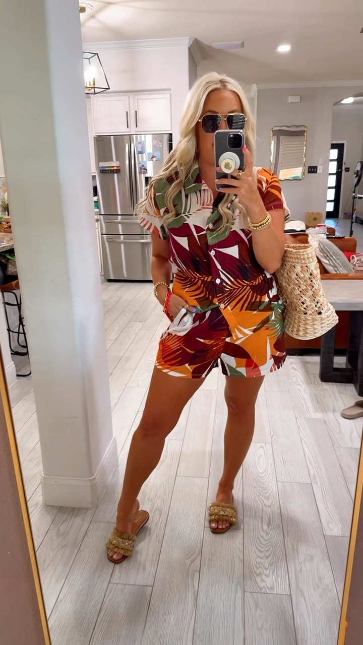 Obsessed with this set and the print is so good! You can wear together or separate! Top-XS, shorts- medium 

#LTKSummerEdit #LTKStyleTip #LTKSeasonal