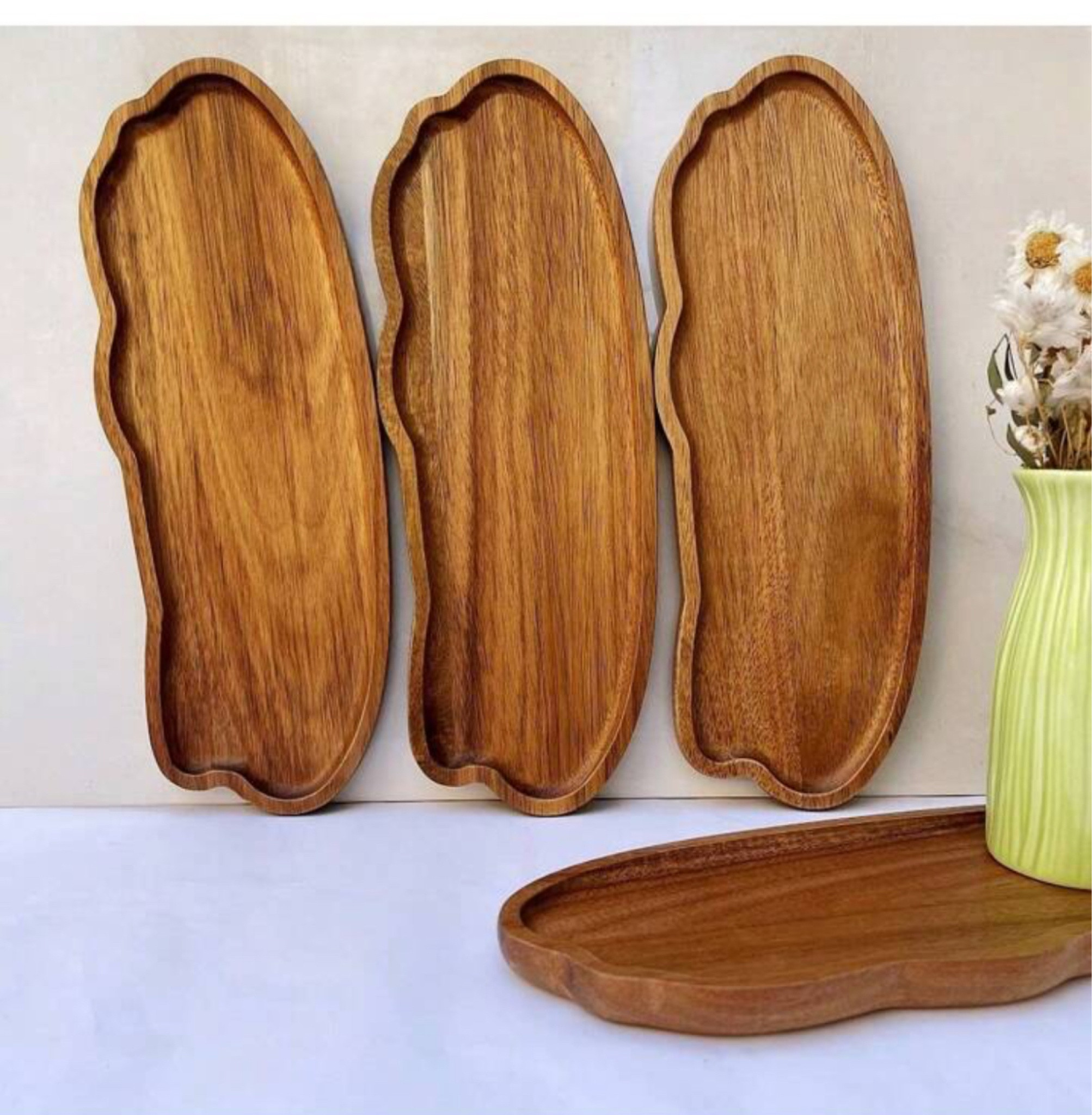 1 pc solid wood breakfast tray, bathroom tray, asymmetrical shape serving platter, cheese board, decorative kitchen tray  

#LTKFindsUnder50 #LTKHome #LTKSaleAlert
