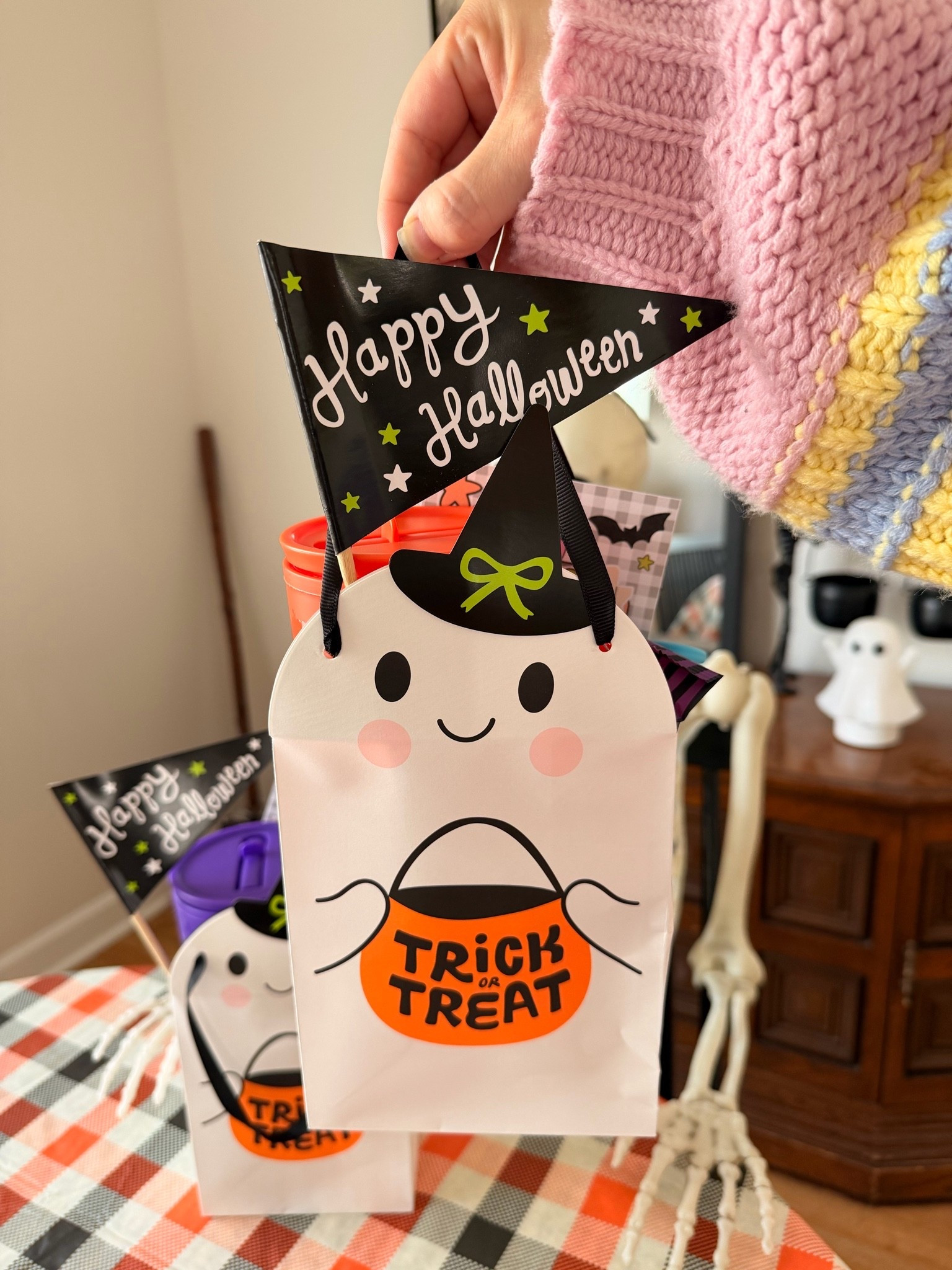 Loved using these @Target ghost bags with the Dollar Tree tumblers to create a super cute & budget friendly gift idea!

#LTKSeasonal #LTKHome