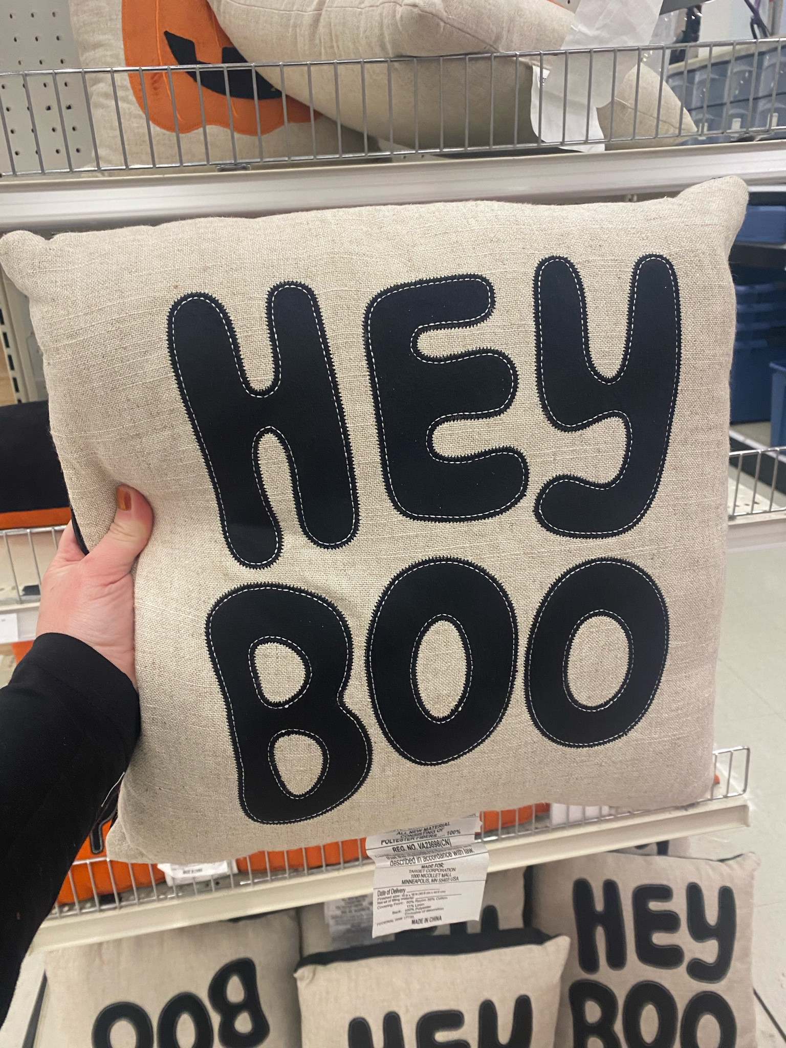 🎯 Target has lots of cute Halloween pillows and throws for $10! 👻🎃👻

#LTKSale #LTKSeasonal #LTKHalloween