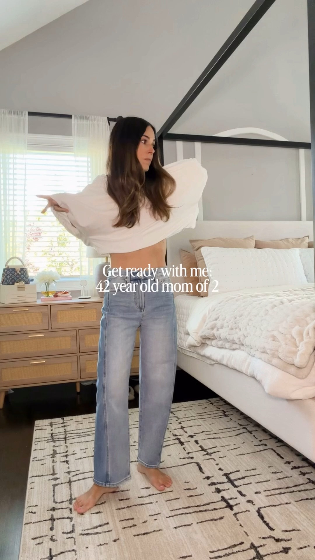 One of my favorite everyday white tops (no tucking required) 🙌🏻 is on sale for under $30. It also comes in so many colors! 
💌type “NEED” and I’ll send details
🔗 wearing size small and 24 jeans

#LTKootd #LTKSeasonal #LTKOver40