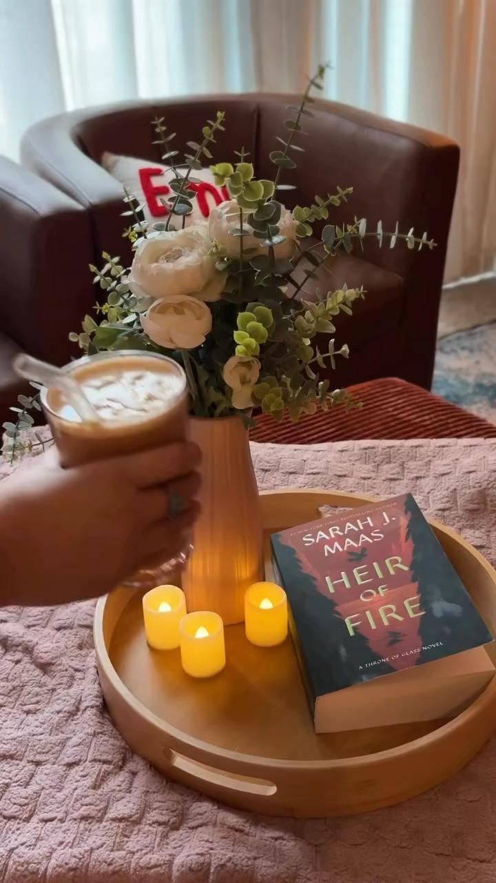 Start a new book with me
Cozy morning reading vlog

#LTKmomlife #LTKdayinmylife #LTKmorningroutine