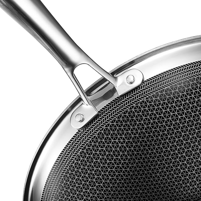 HexClad Hybrid Nonstick 12-Inch Wok, Stay-Cool Handle, Dishwasher and Oven Safe, Compatible with ... | Amazon (US)