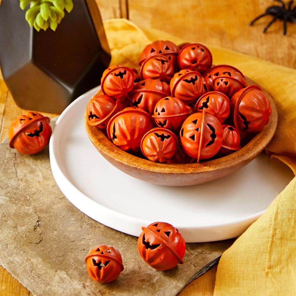 Jack O Lantern Bells Box of 32 | Stonewall Kitchen | Stonewall Kitchen, LLC