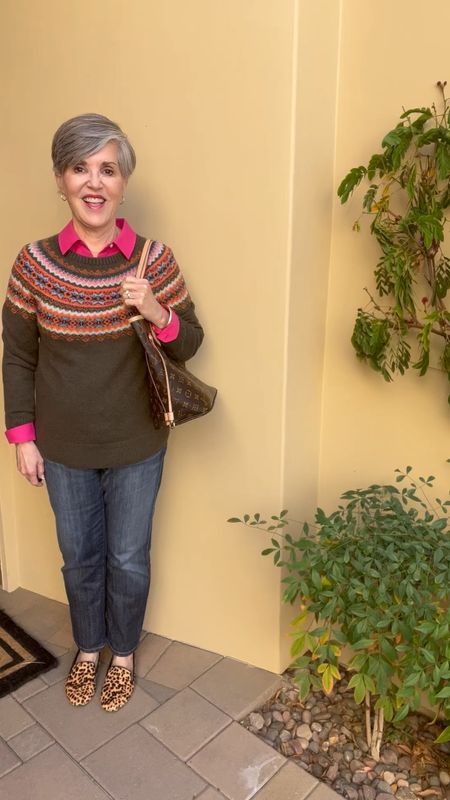 Classic winter Fair Isle sweater but then layer it over a bright pink shirt!
Add jeans and leopard 🐆 flats with a brown bag!#leopardshoes #casualwinterlook #winterlayers

#LTKSale #LTKstyletip #LTKunder50