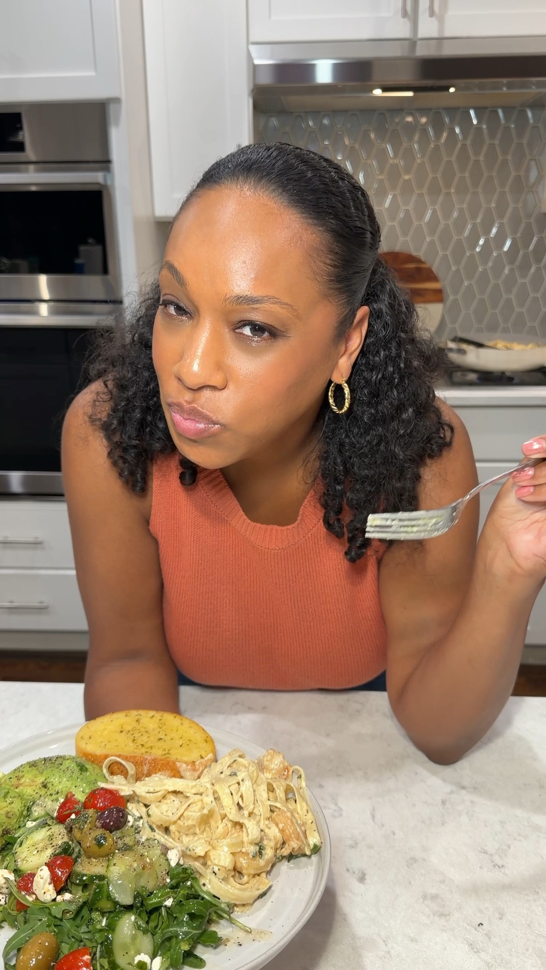 Easy Shrimp Alfredo (My Kids’ Favorite Dinner!)

This quick and easy shrimp Alfredo pasta is one of my kids’ favorite dinners and gets requested on repeat in our house. I love making the Alfredo sauce from scratch because it tastes so much better than store-bought sauces, and it only takes a few simple ingredients.

If you’re looking for an easy weeknight dinner, family dinner idea, or creamy pasta recipe, this one is always a win. You can also switch the protein and make it with chicken, shrimp, or keep it vegetarian.

Alfredo Sauce Ingredients
• ½ stick butter
• 2 cups heavy cream
• Italian seasoning, salt & pepper
• 2½ cups parmesan cheese
• Handful of parsley
• 12 oz fettuccine pasta
• Reserved pasta water

You can add shrimp, chicken, or your favorite protein. I used shrimp for this version.

This is one of my go-to easy pasta recipes for busy weeknights when I need something the whole family will actually eat.

#LTKHome #LTKmomlife #LTKKids