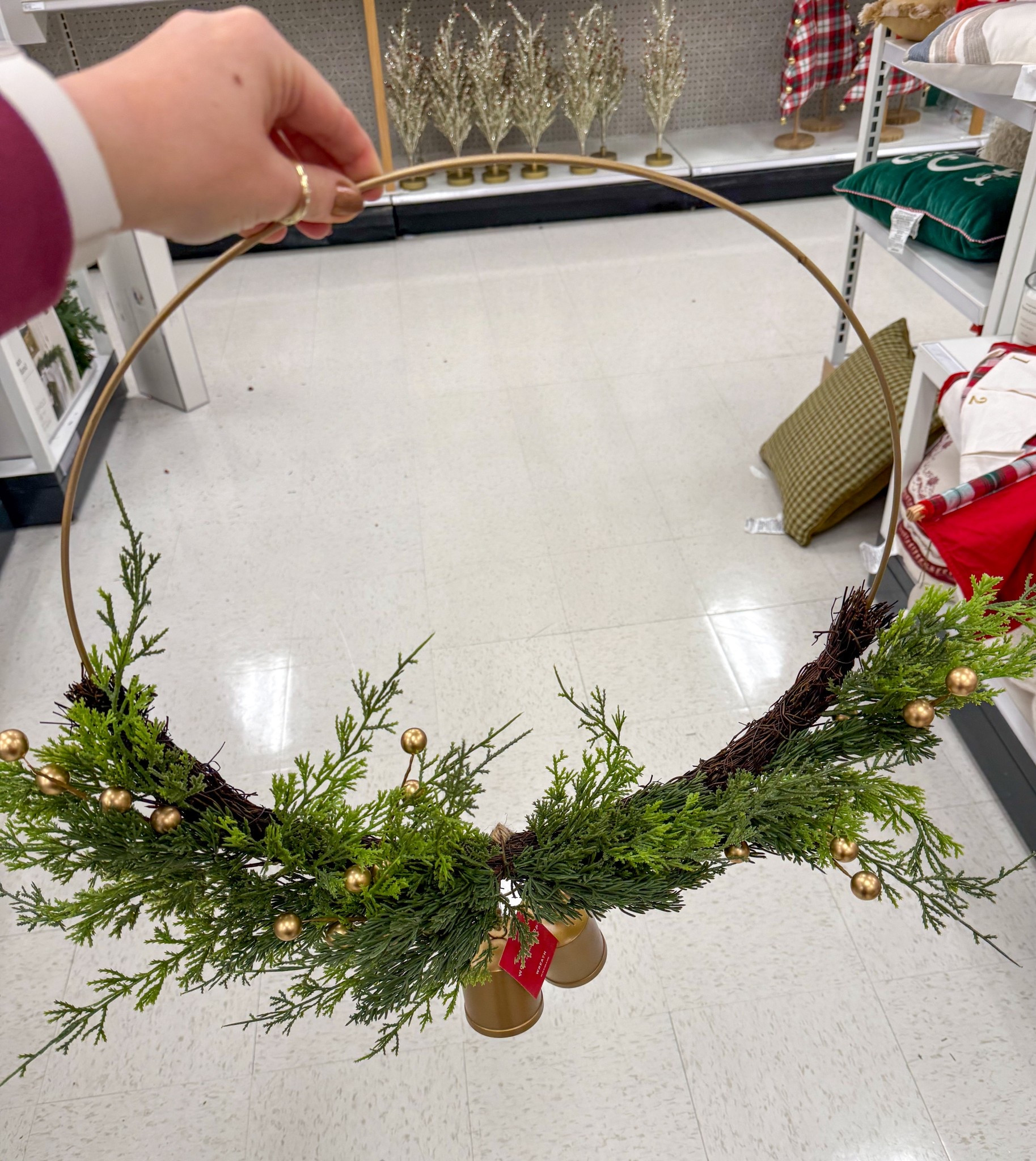 Love this beautiful wreath with bells 

#LTKFindsUnder50 #LTKHoliday #LTKHome