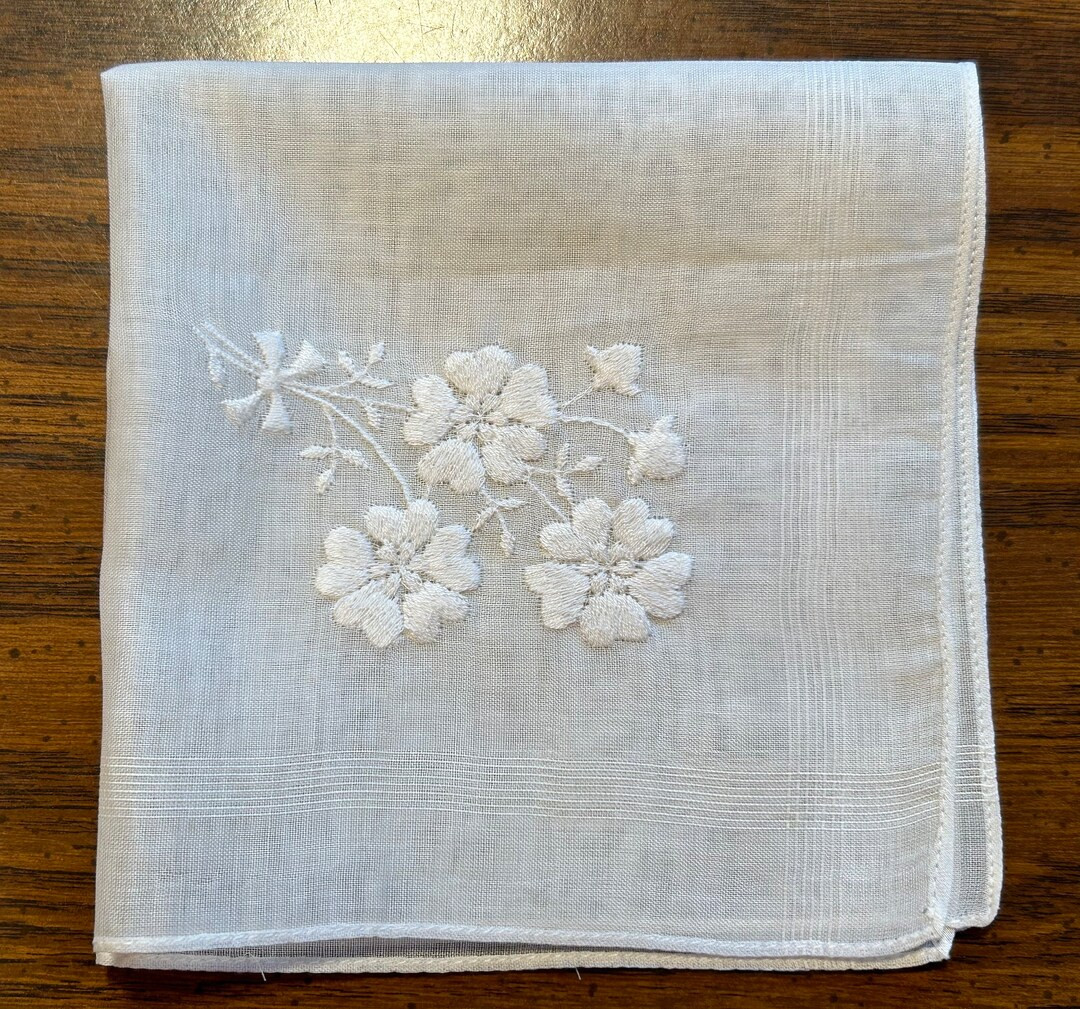 Pretty Vintage Cotton Hanky, White Embroidered Flowers, 11 X 10 6/8 - Etsy | Etsy (US)