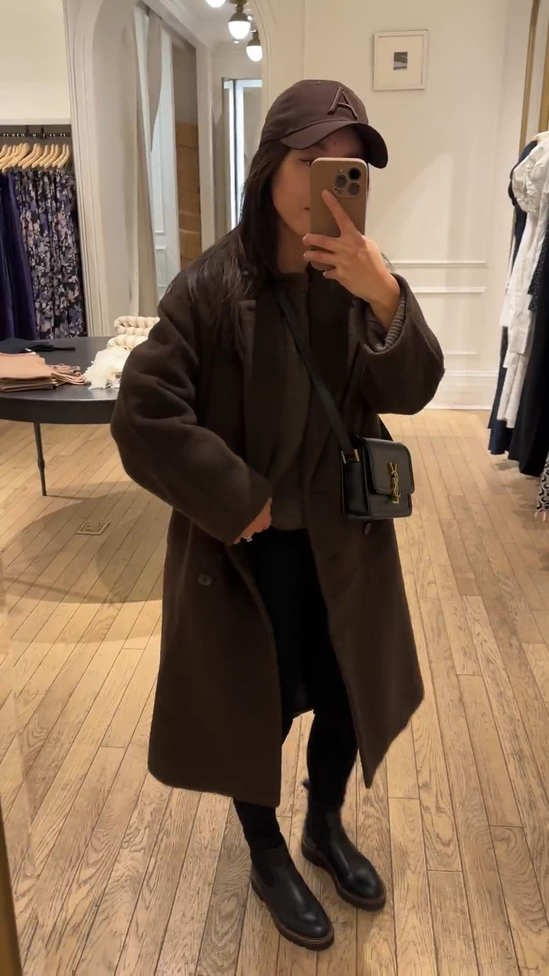 On sale for Black Friday : Very warm, winter casual running errands outfit

• on sale: Aritzia slouch coat xxs Short (petite) oversized fit that runs big. Warm soft and fully lined, easy to throw on over chunkier knit or roomy sweaters 

If you don’t want a heavyweight coat, then this same style also comes in double faced unlined wool (linked below) with more drape

• quince ribbed sweater Xs 

• Code AFJEAN for extra 15% off Abercrombie leggings Xs short lightweight and very soft , I size up on leggings so it’s not too snug. 

• Caslon Chelsea boots size 5

• aritzia baseball cap.

• ysl Saint Laurent Solferino small bag 

Easy mom outfit , casual winter style 


#LTKPetite #LTKmomlife #LTKCyberWeek
