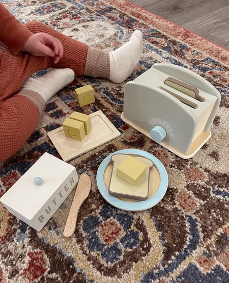 Kid’s play toaster set 

#LTKhome #LTKkids #LTKGiftGuide