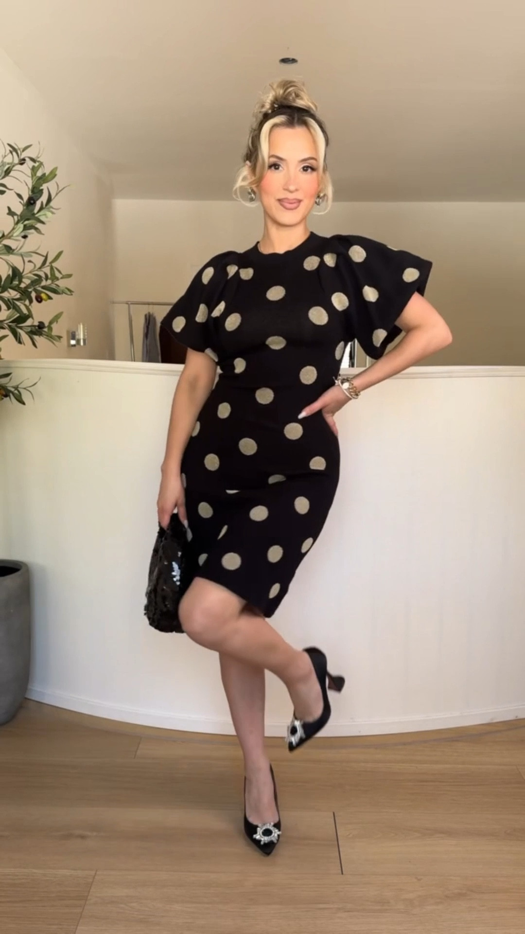 Holiday sweater dress from @Walmart 🤩

#LTKFindsUnder50 #LTKHoliday #LTKootd