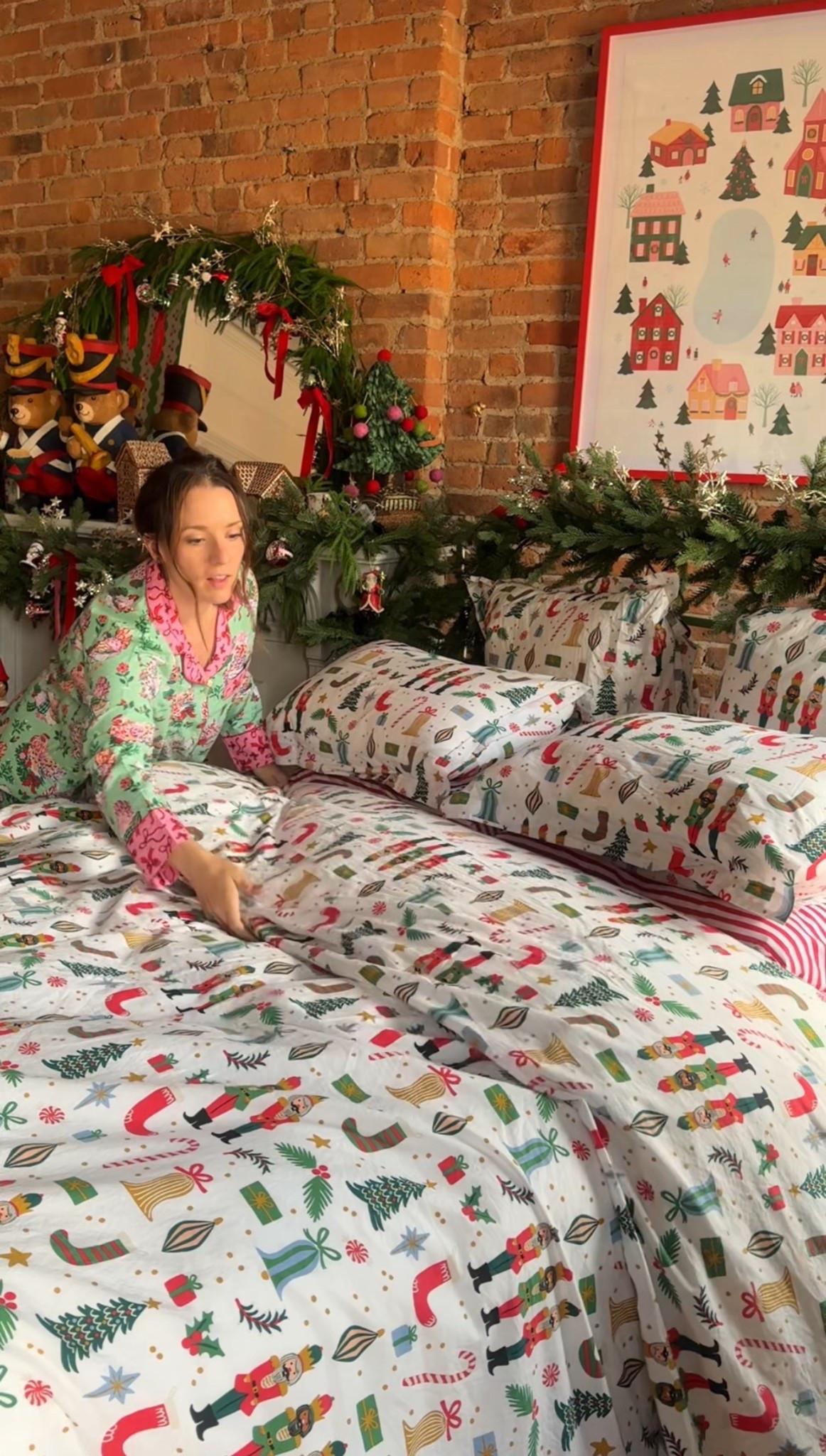 christmas bedding and pajamas 

#LTKHoliday