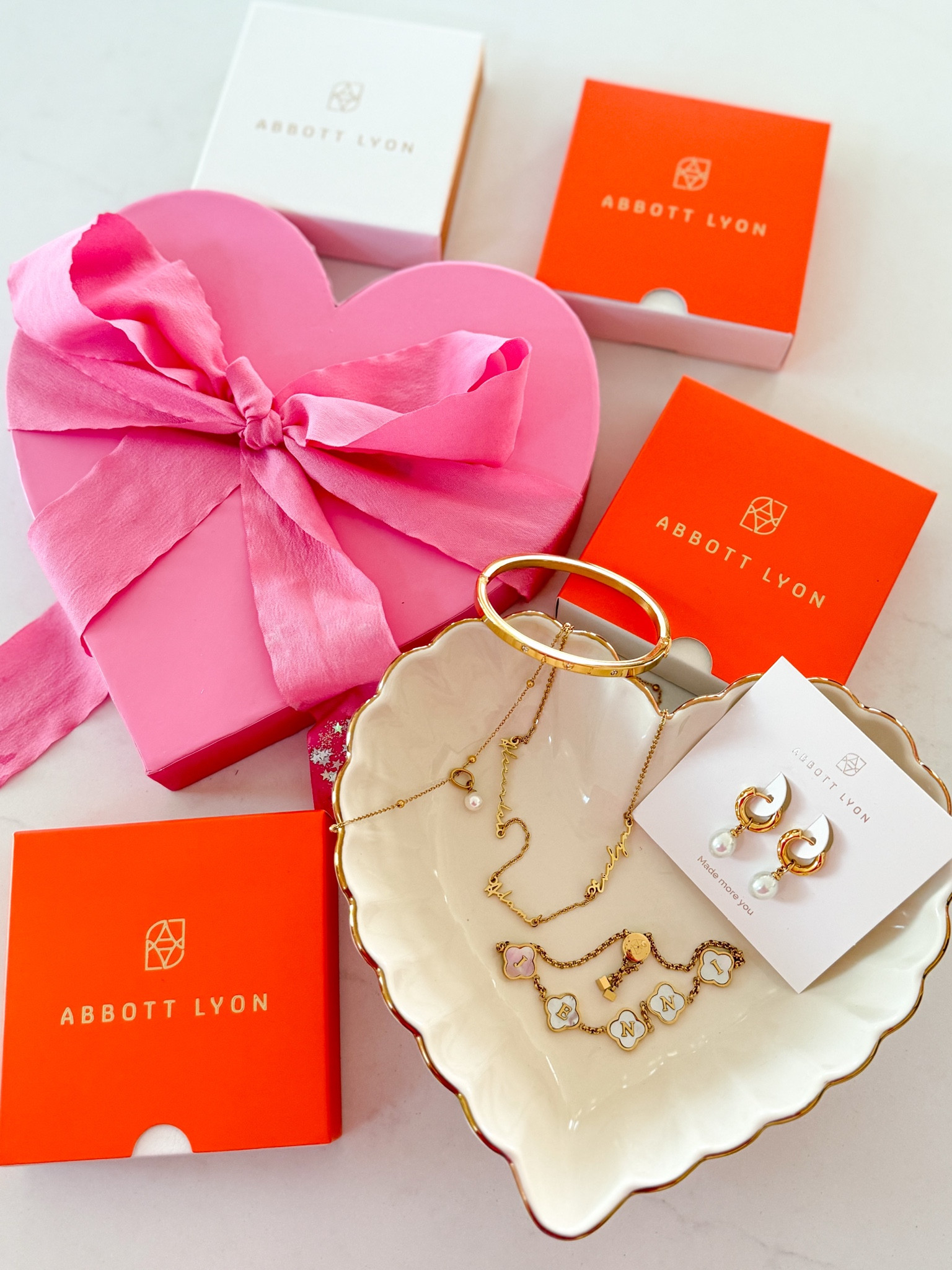 2 for 1 site wide with code: LTK2FOR1 

Personalized high quality Jewelry from Abbott Lyon! Perfect for Valentine’s Day! 

#abbottlyon #ad @abbottlyon

#LTKGiftGuide