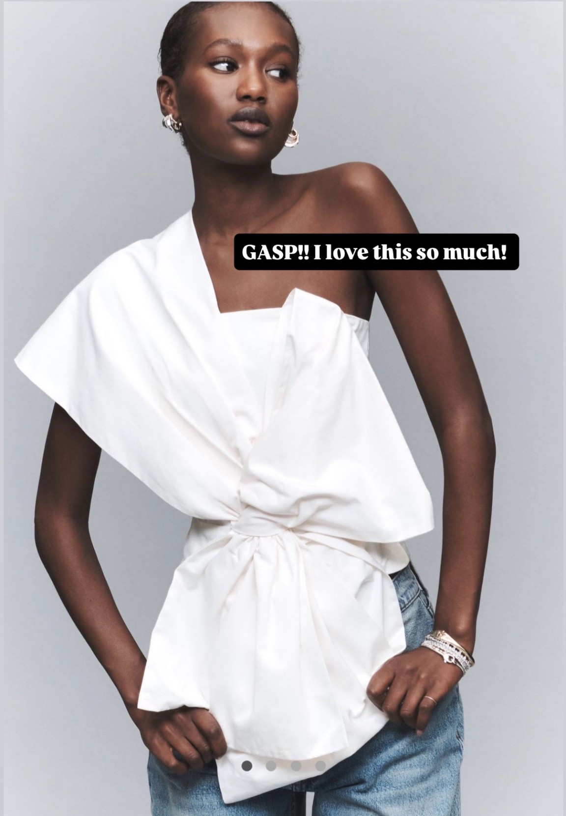 Obsessed with this top! Such a great statement piece 😍

Loverly Grey, Anthropologie, statement top, statement blouse 

#LTKootd