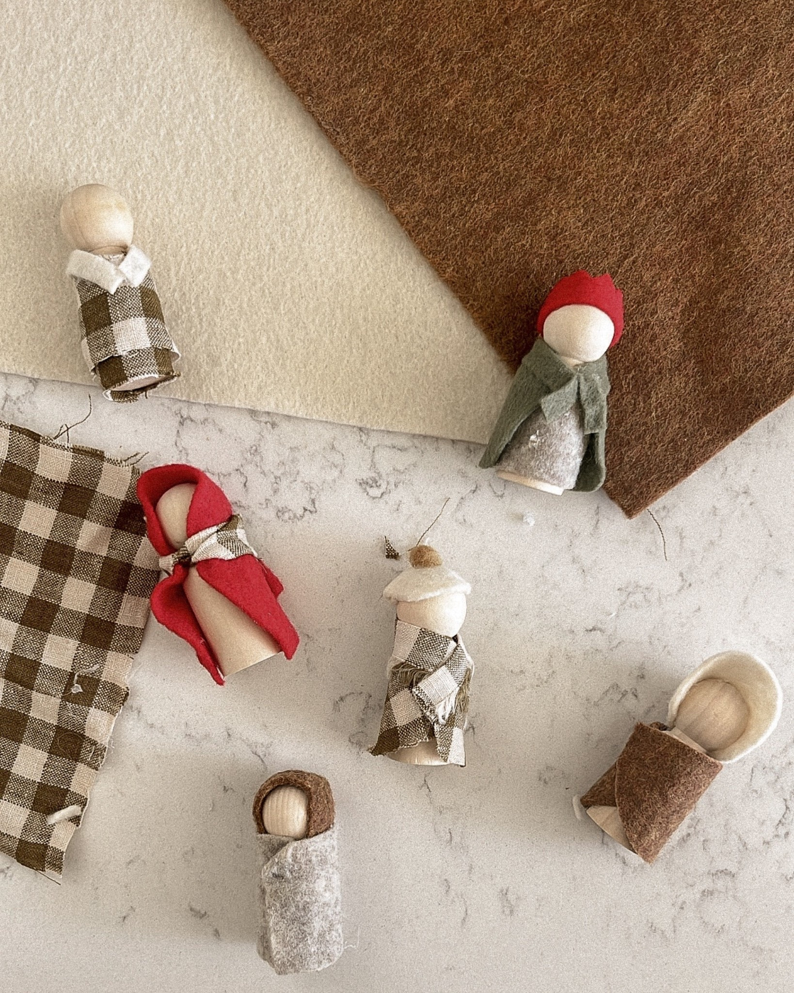 Cute wooden peg dolls for Christmas! #handmadegift

#LTKKids #LTKGiftGuide #LTKHoliday