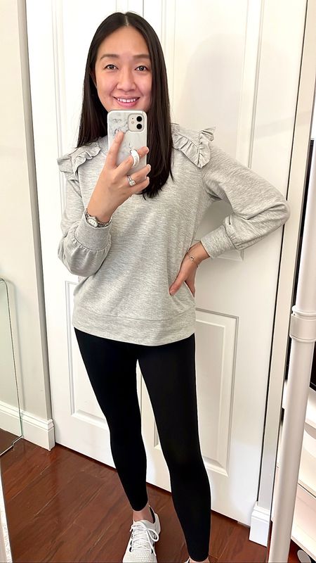 #WalmartPartner #WalmartFashion @walmartfashion

Love the ruffle details on the shoulder of this top ($16.98). Size XS is loose and boxy on me. Balck leggings ($18) in size XS.

#LTKunder50