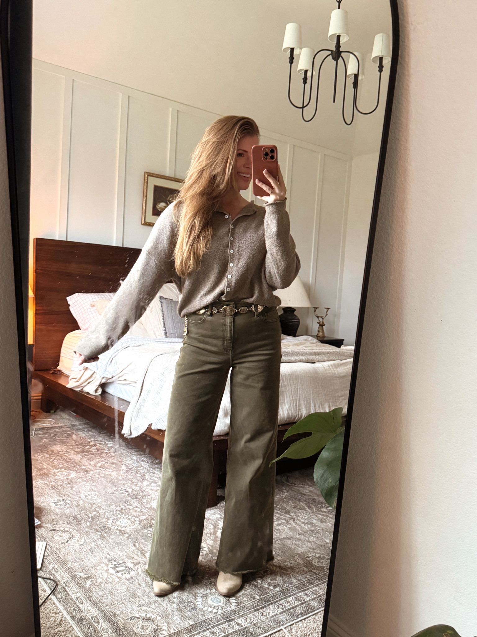 Love me some Carly Jean! Wearing medium in sweater and size 5 in pants  

#LTKStyleTip