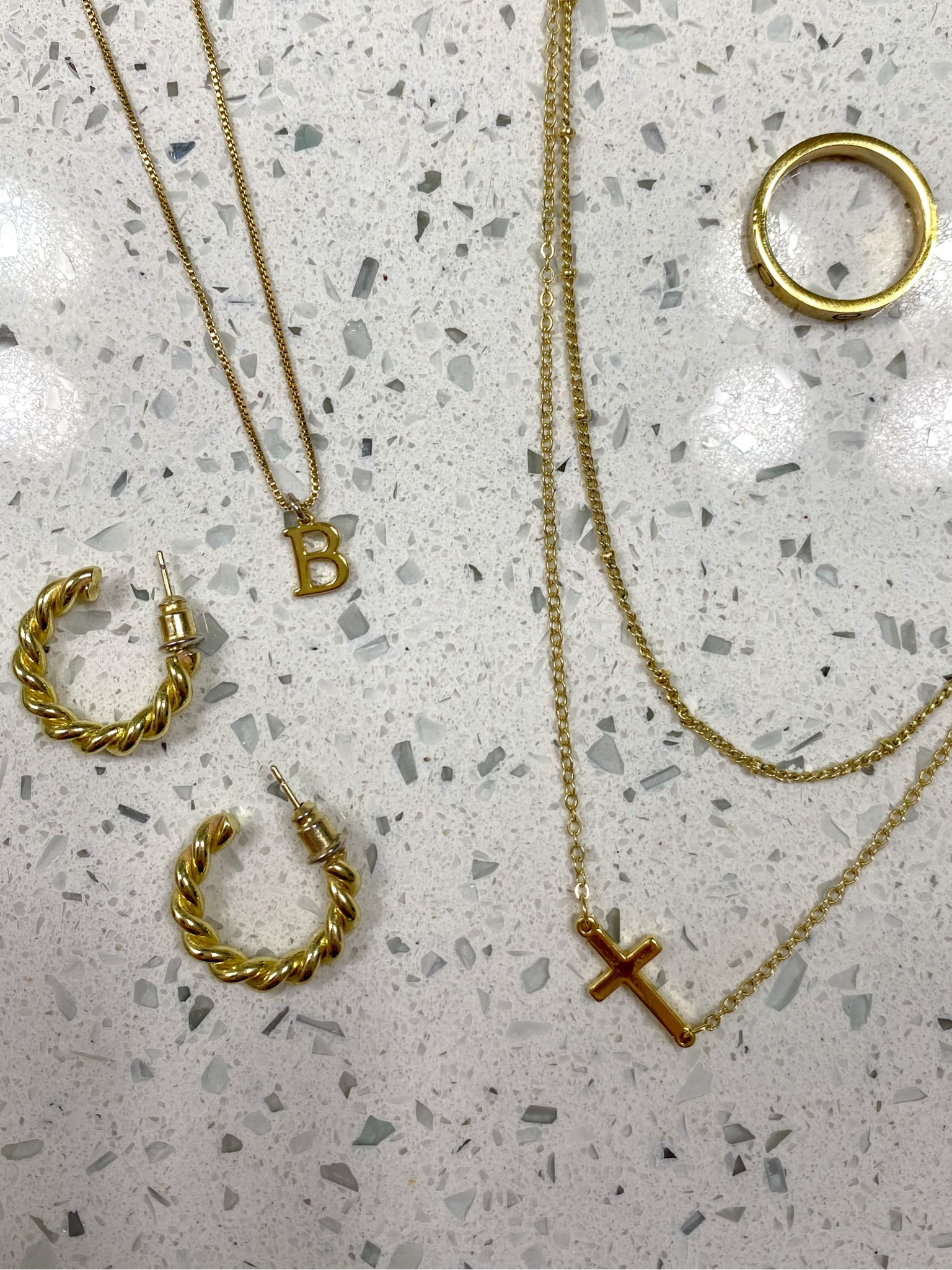 My current everyday set🤭✨ I love a layered necklace look!! 

#LTKstyletip #LTKworkwear #LTKfindsunder50