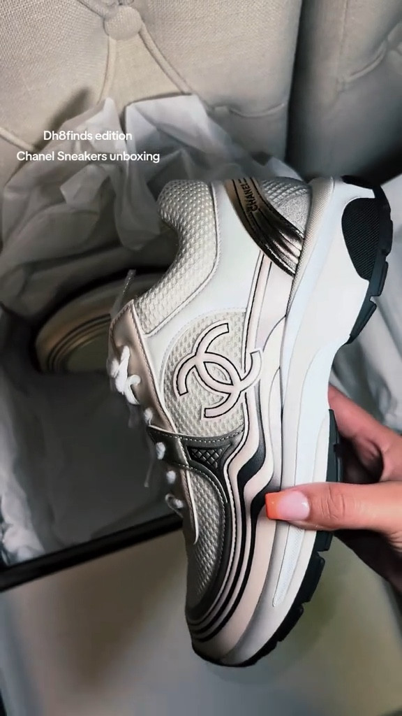 Link➡️ https://sale.dhgate.com/AKnbRl97 — Designer energy. Everyday comfort. 👟✨ #LTKshoes #LTKdupe #LTKfinds #LTKwomen #LTKmens #LTKstyle #LTKfashion #LTKluxury #LTKunder100 #LTKstreetwear

#LTKItBag #LTKShoeCrush #LTKStyleTip