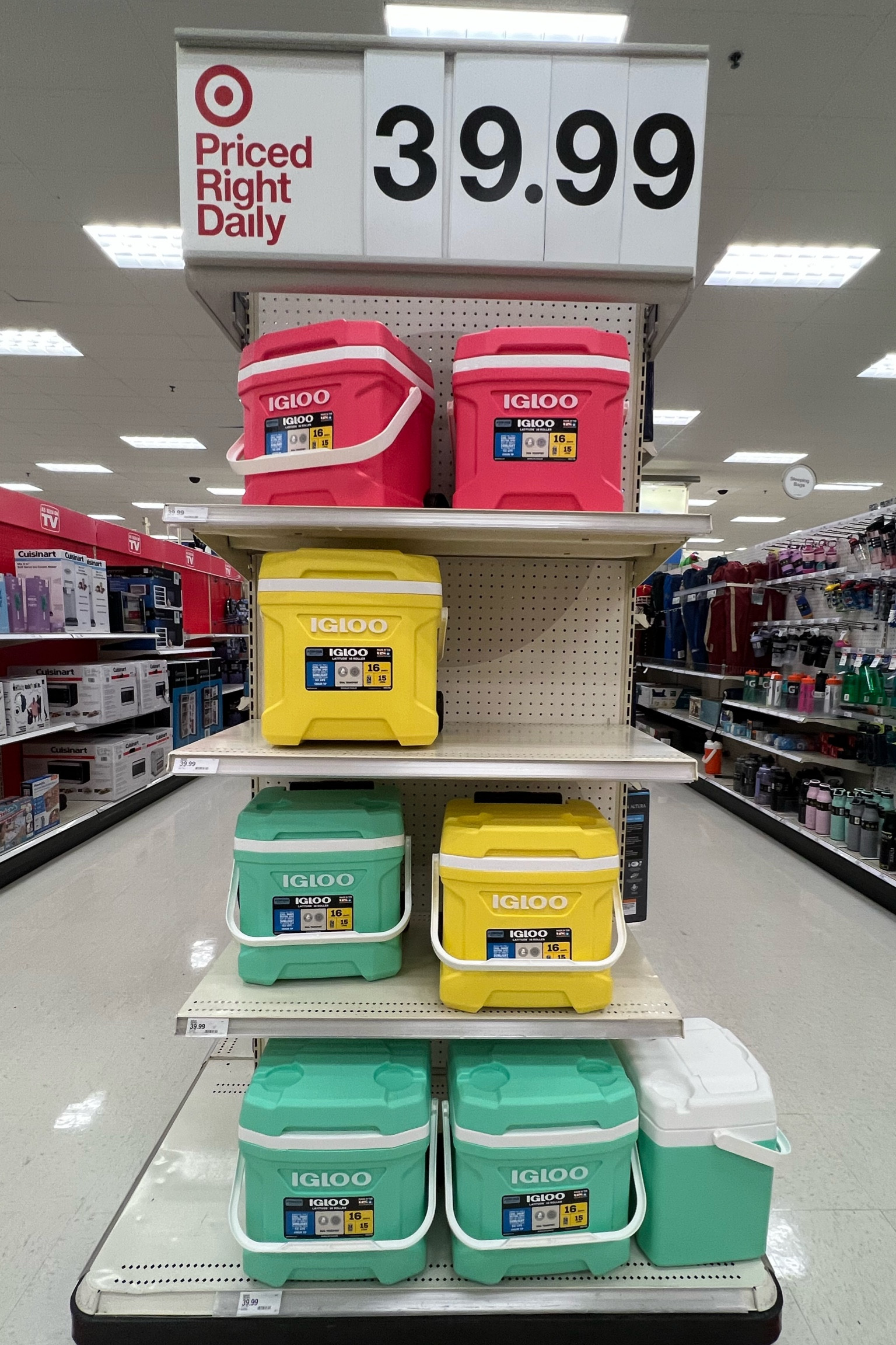 The perfect personal cooler for spring and summer! Only $40!

#LTKSeasonal #LTKitbag #LTKunder50