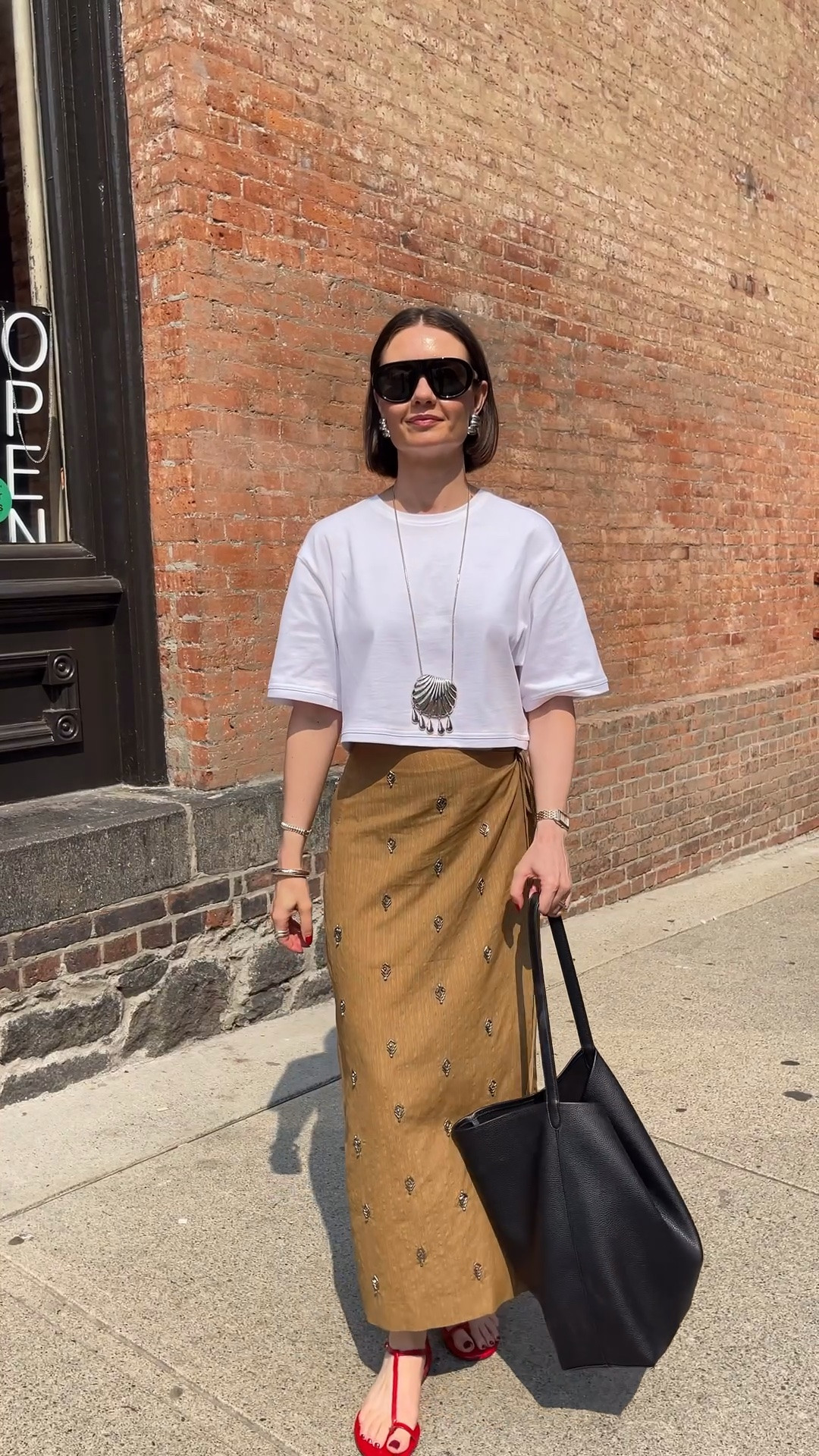 Rewearing this outfit because it’s one of my favourites! Tee (size S), skirt (size 2), sandals (tts)

#LTKsummer #LTKcanada #LTKstyletip