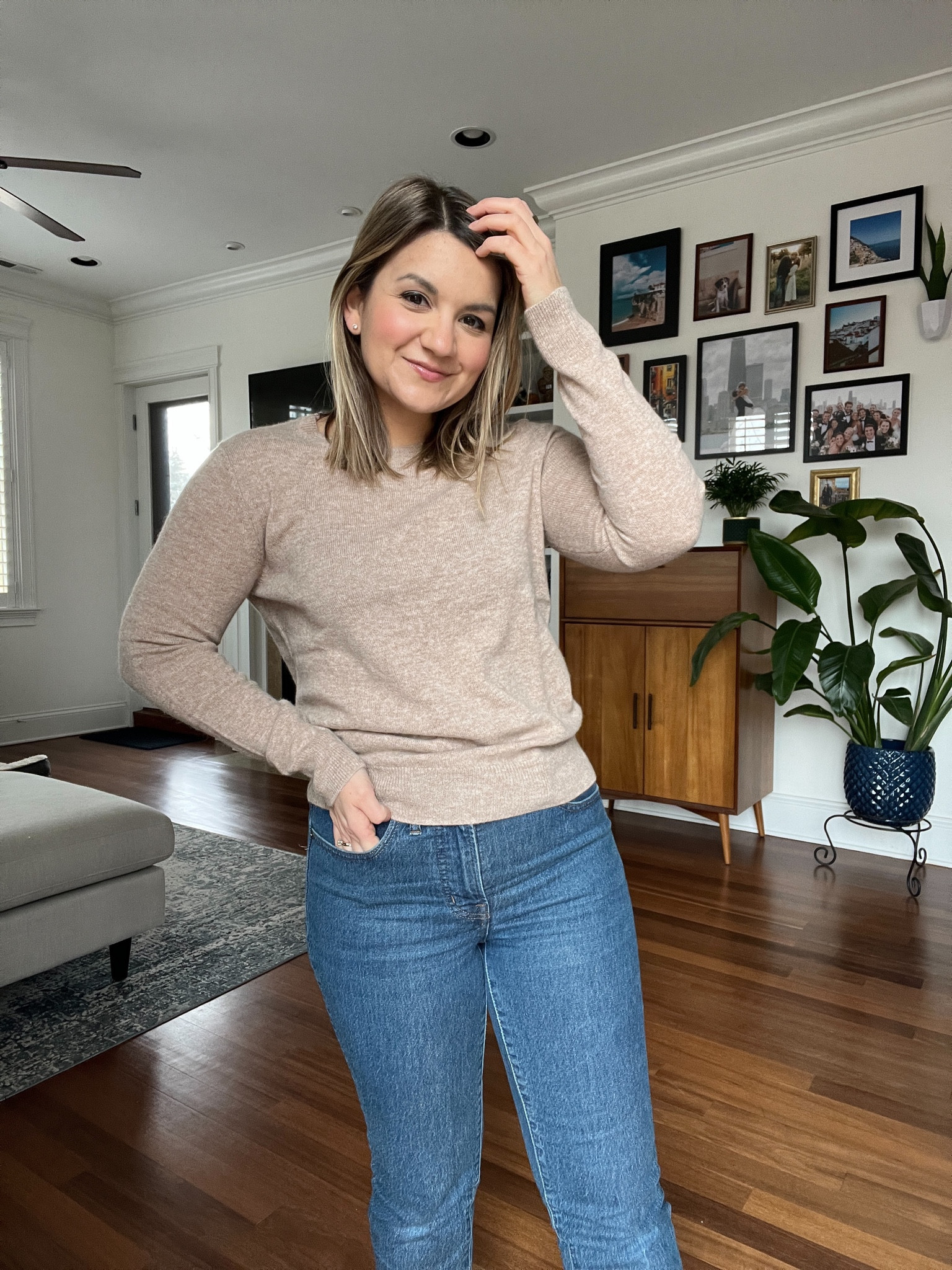 100% cashmere for just $50!! I got a small and it’s slim fitting.

#LTKunder50 #LTKworkwear #LTKunder100