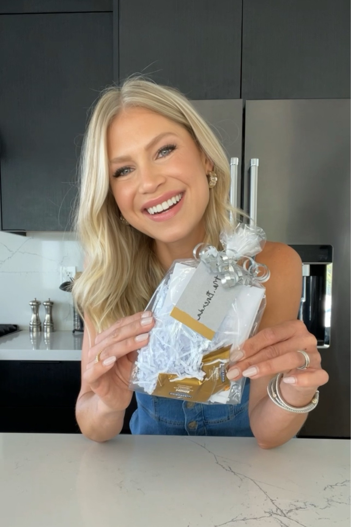 The cutest way to upgrade giving gift cards! Perfect gift card giving idea for teachers, graduates, Father’s Day, birthdays, and the list goes on! 

#LTKGiftGuide #LTKParties