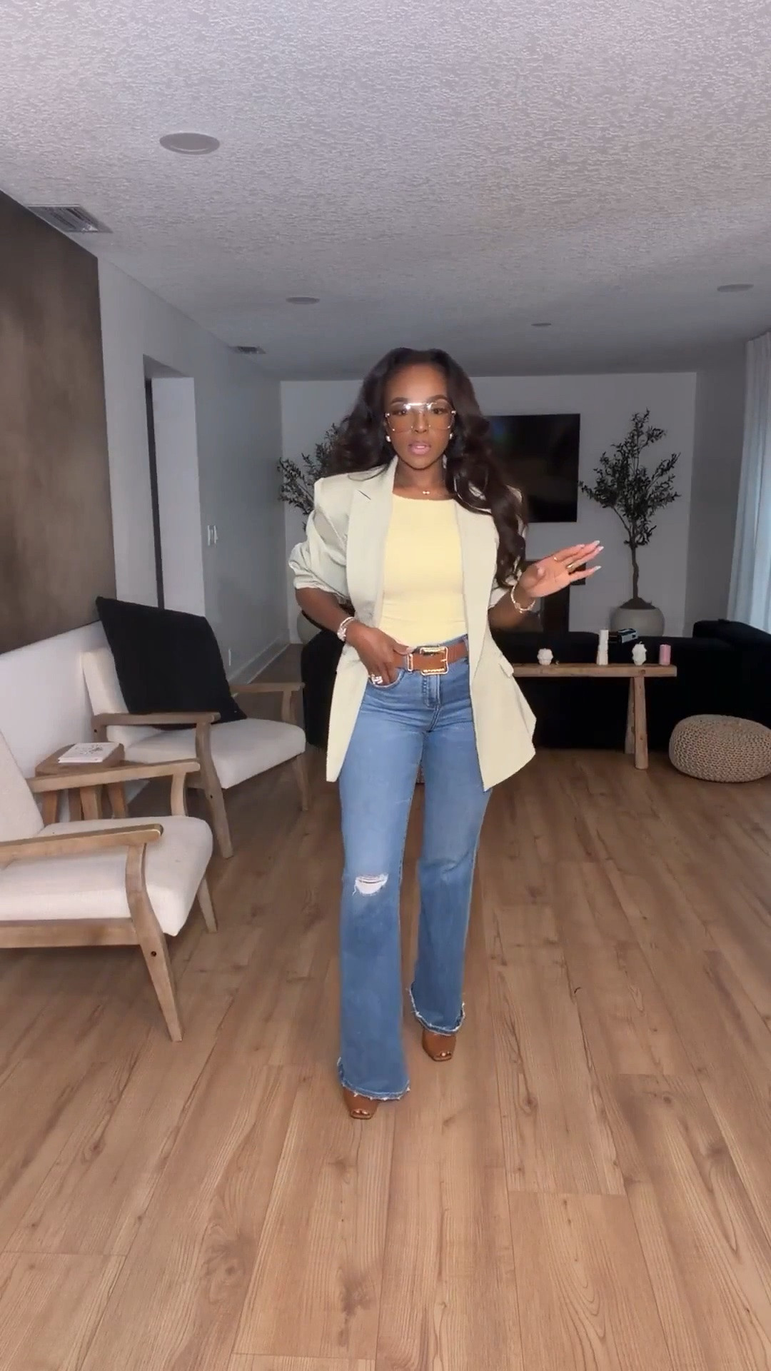 Scroll to shop! ✨ Easy workwear outfit for women. Everything from this look is linked below. 👇🏽    

Wearing: Size Small | 5’4” | 140 lbs | Denim 2 Long

📲   Download the FREE LTK app & follow me (@kirasfashionfinds) to shop all my daily finds.  #LTKootd #LTKPetite #LTKU