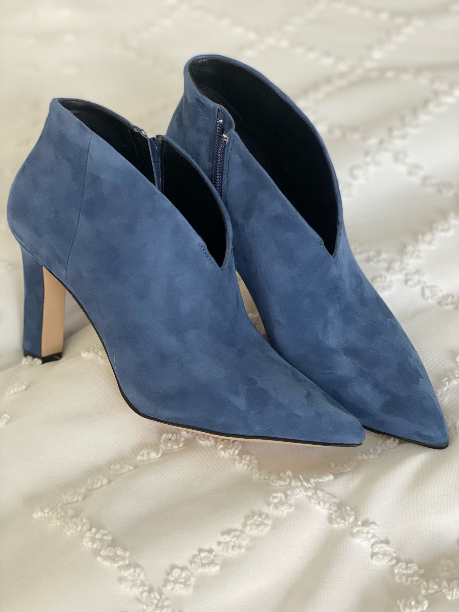 #hocsummer
Blue booties 


#LTKshoecrush #LTKSeasonal #LTKunder100