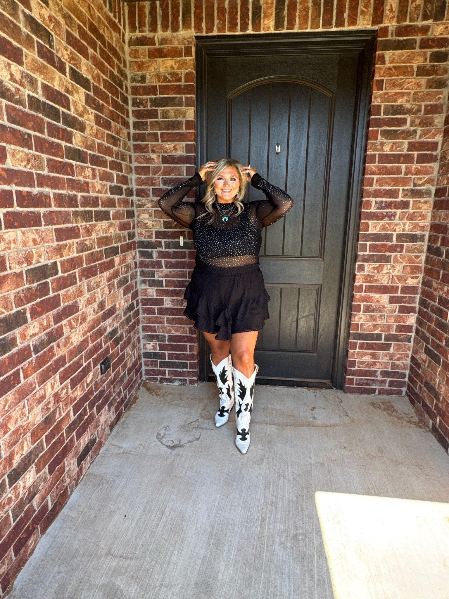 Still obsessed with this outfit 🖤🖤⚡️⚡️

#LTKMidsize #LTKootd #LTKgrwm