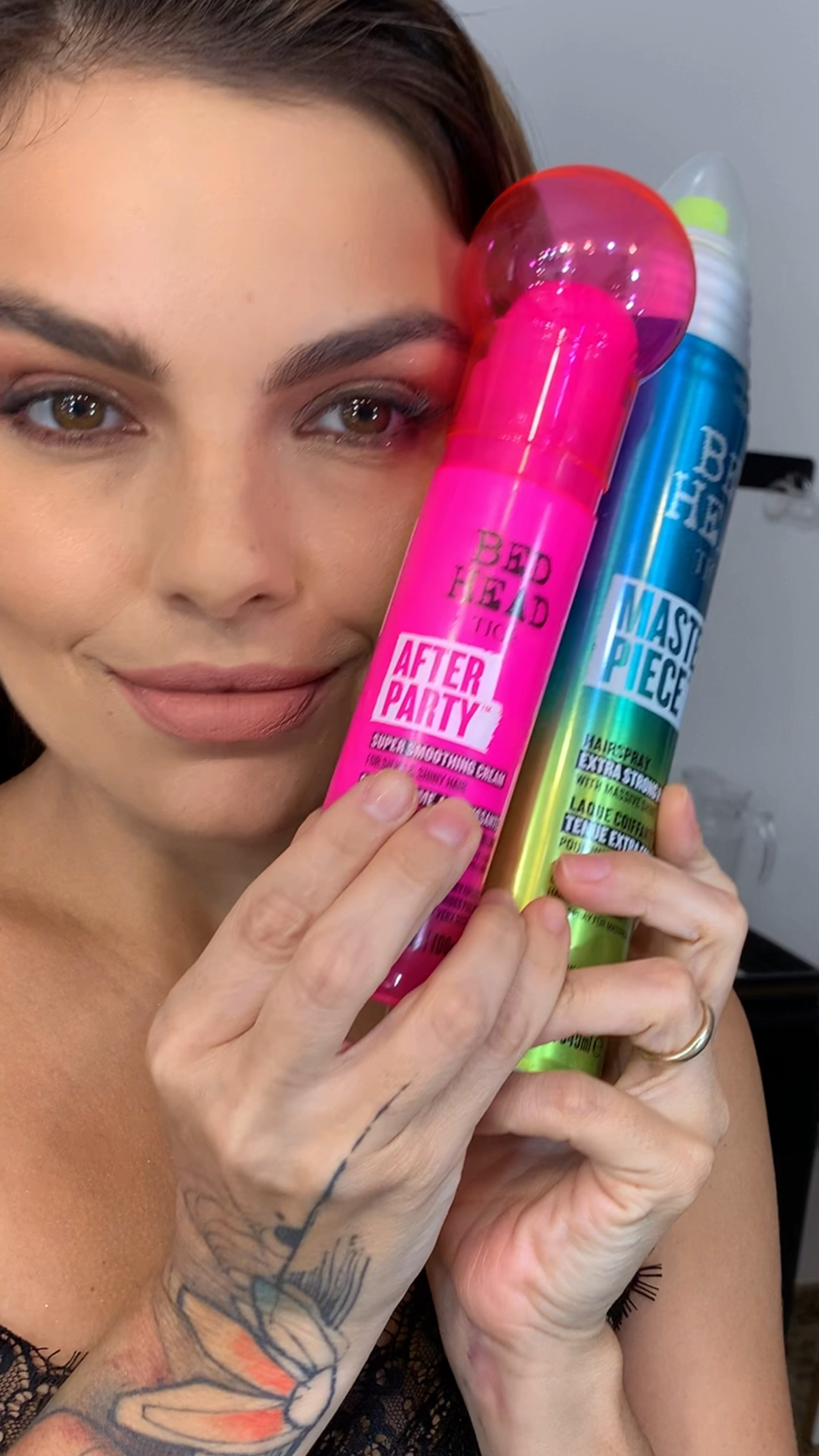 Finalizando o cabelo com BED HEAD 

#LTKbeauty #LTKbrasil #LTKVideo