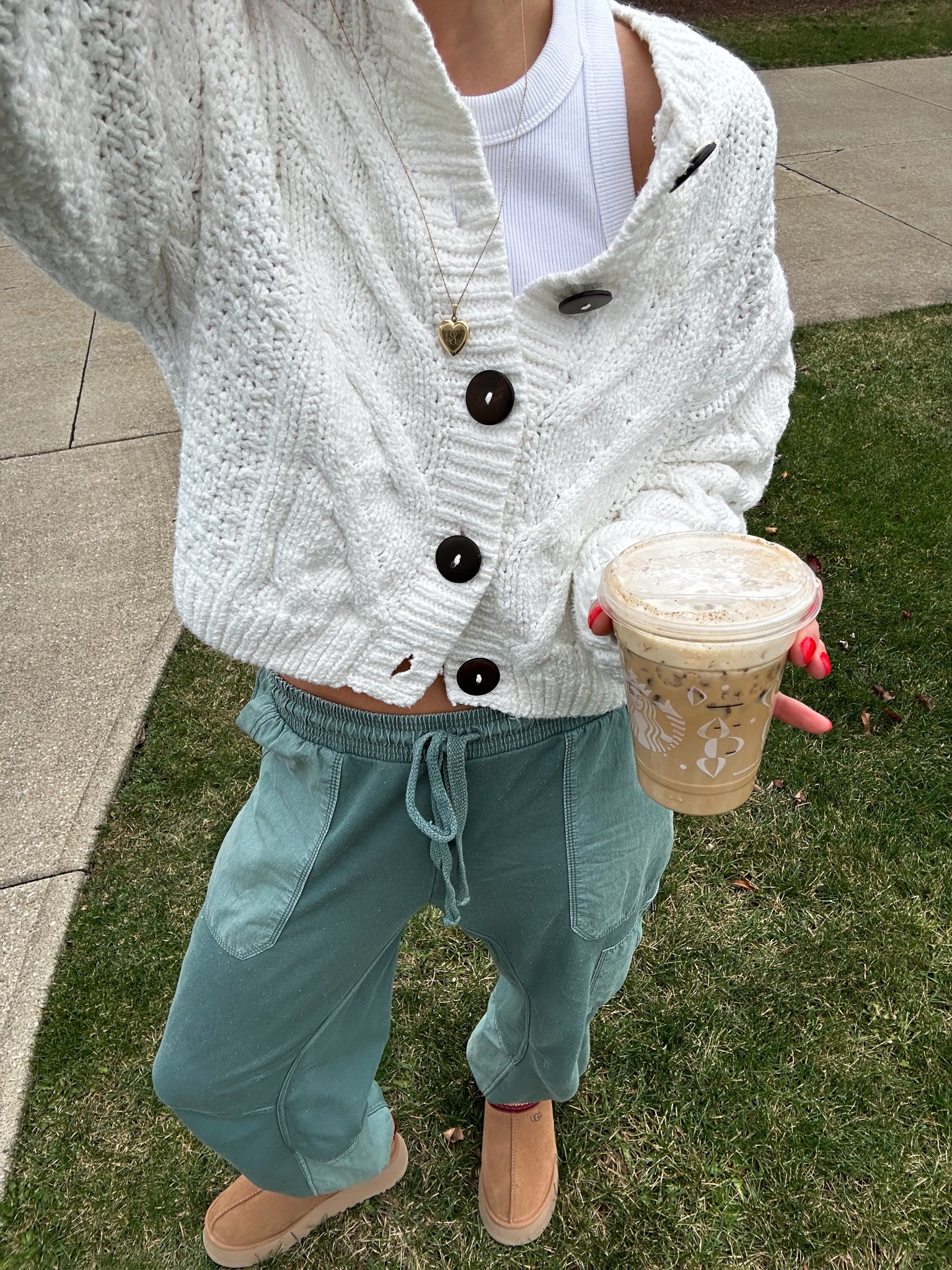 Sweater - M
Tank - S
Pants - S