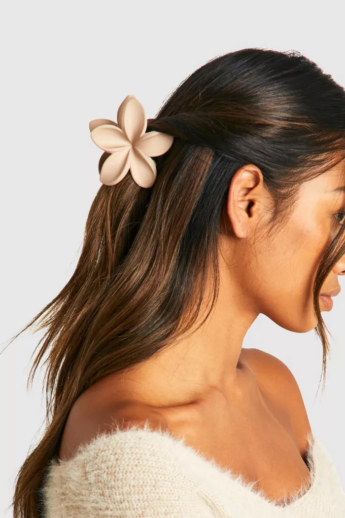 Tonal Flower Claw Clip | boohoo (US & Canada)