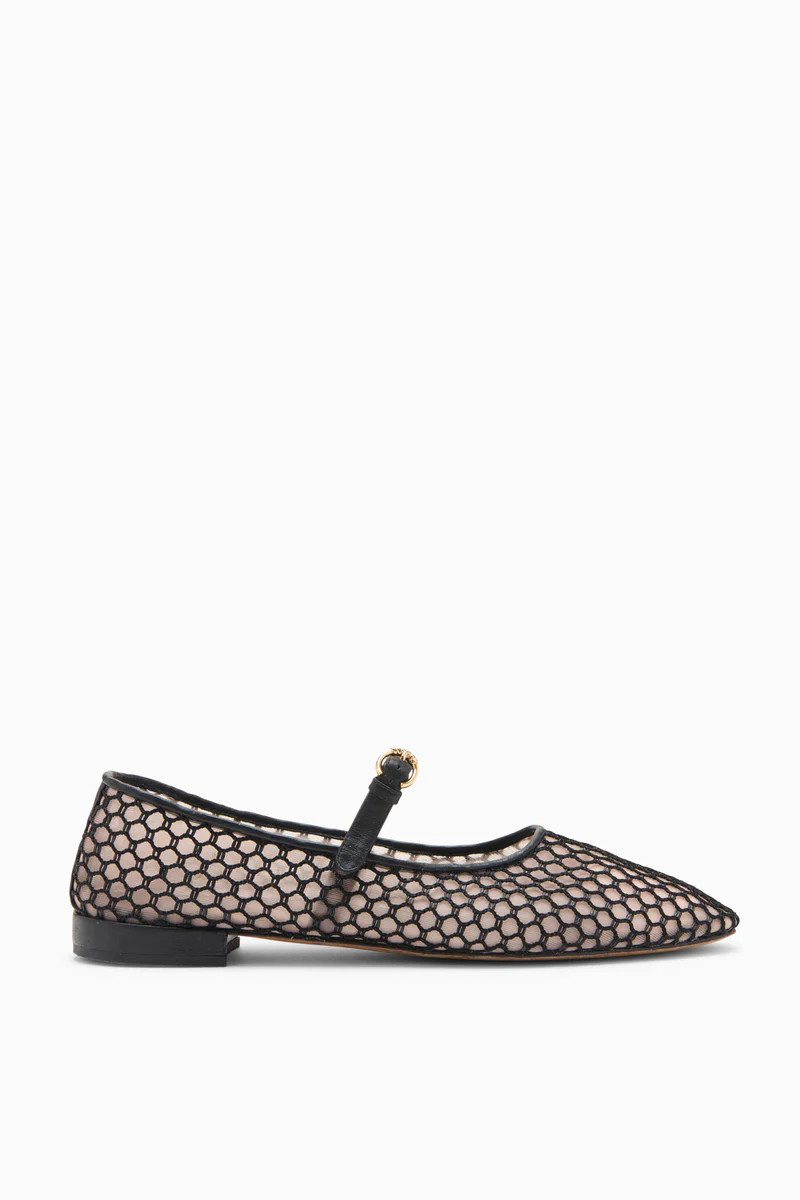 Isobel Mesh Ballet Flat

      Noir | Ulla Johnson