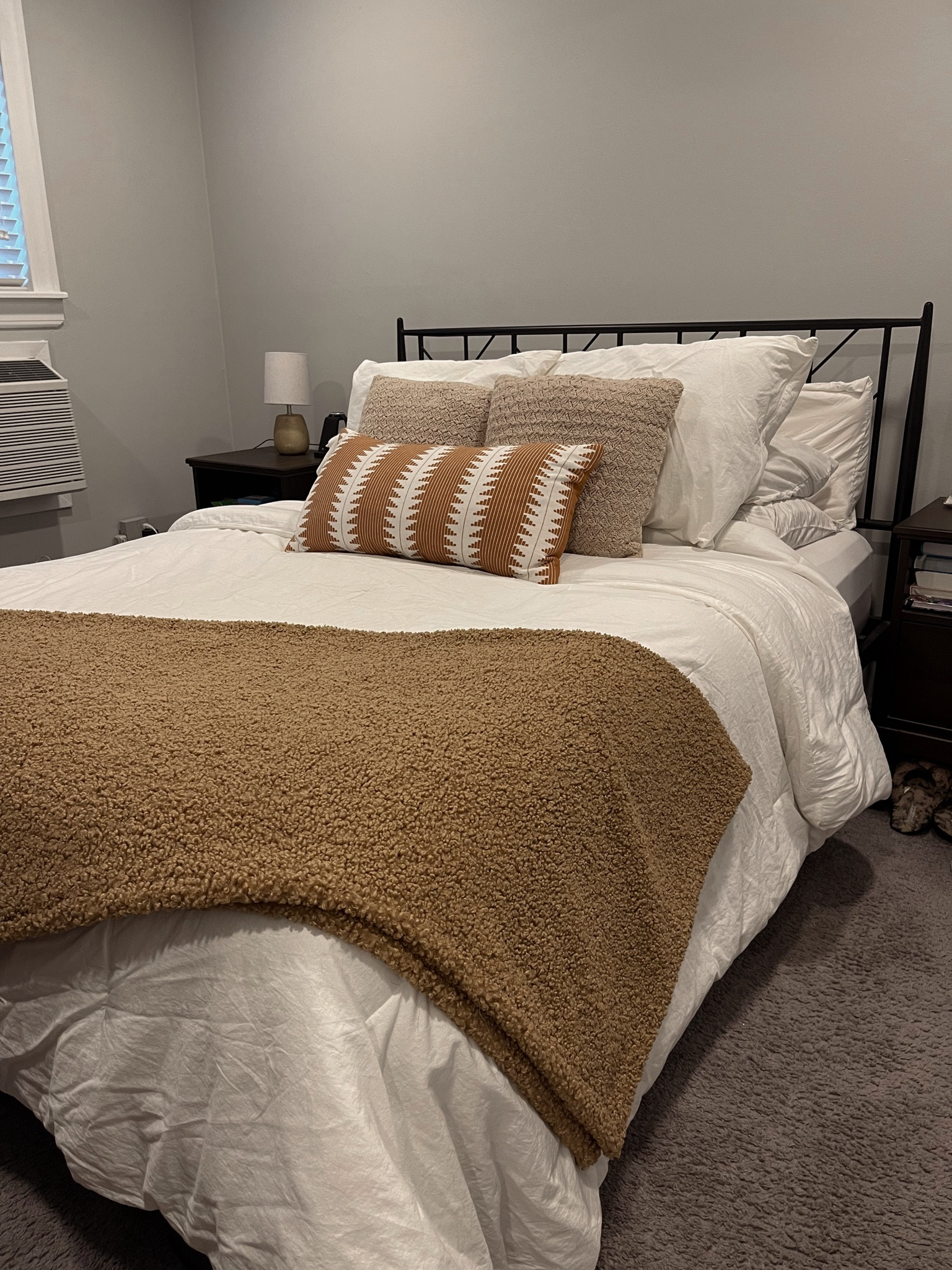 Our cozy corner🤍

I desperately want to wallpaper this room or put up artwork, but being in an apartment makes me not want to diy anything because I’ll be sad to take it down when we move :( 

Any apartment friendly tips for this room? 


#LTKhome #LTKHoliday #LTKSeasonal