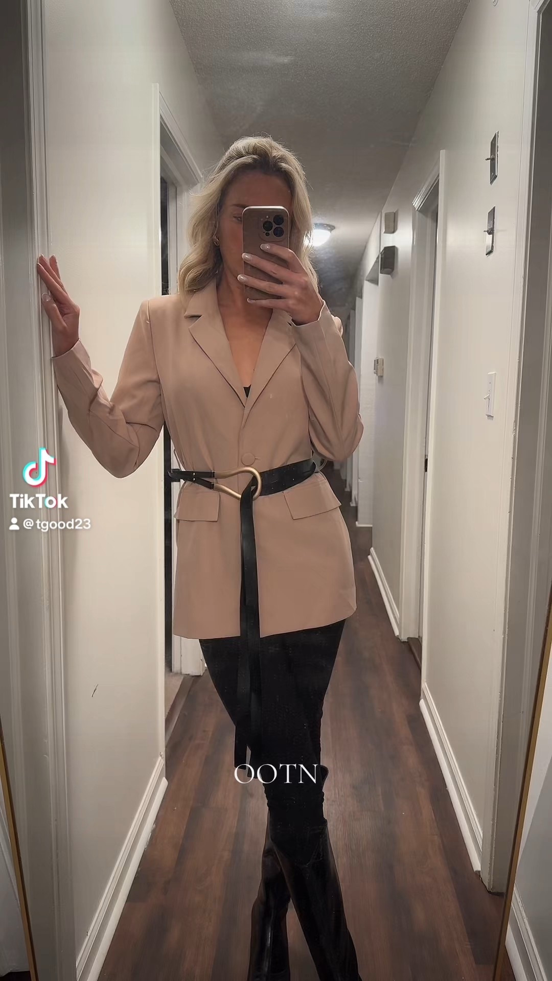 Blazer ootd, blazer outfit Inspo, statement belt, winter ootd 

#LTKValentine #LTKgrwm #LTKootd