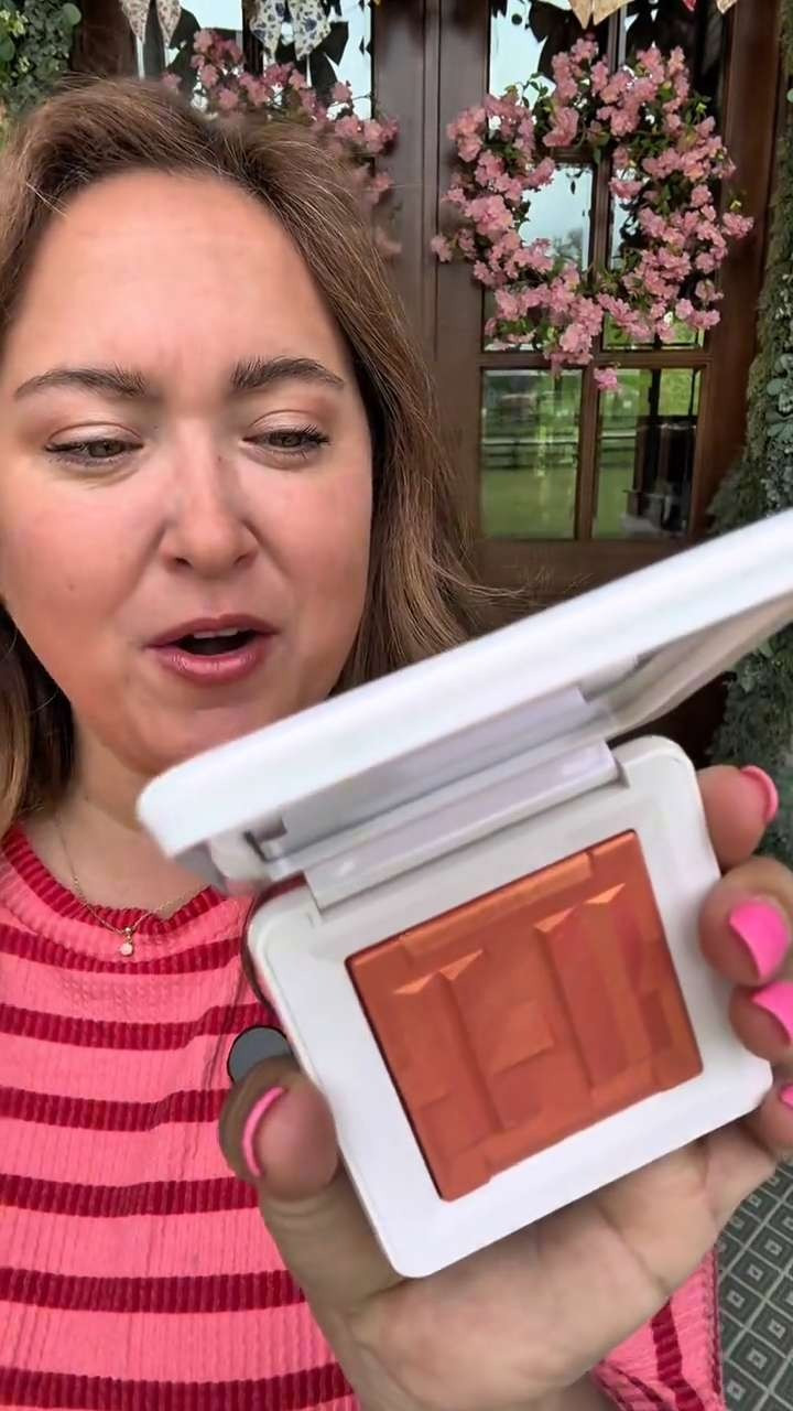 Bio-Radiant™ Gel-Powder Highlighter from Haus labs, beauty and essentials, makeup 

 #LTKgrwm #LTKselfcare #LTKBeauty