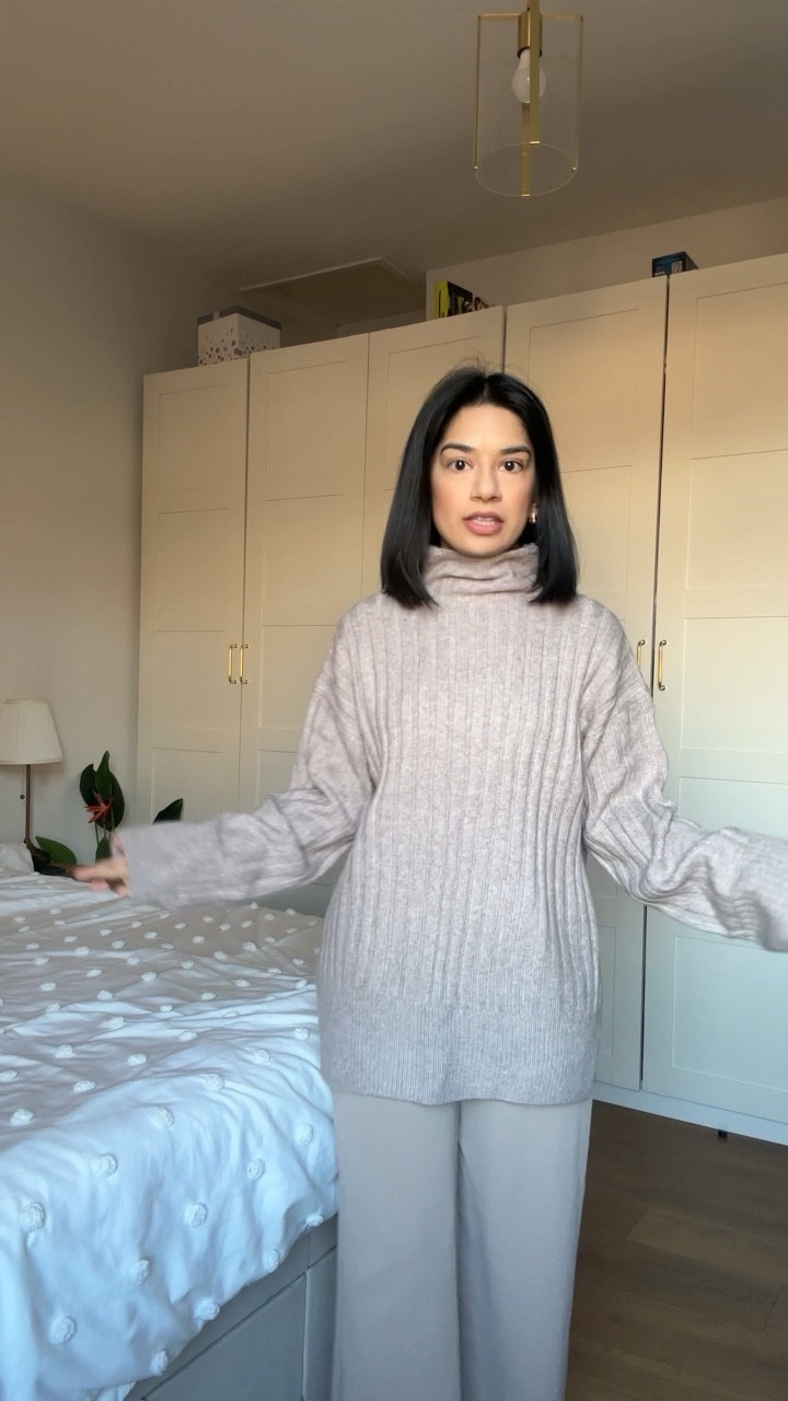 The chicest jumper and perfect trousers. 

#LTKfindsunder50 #LTKeurope #LTKCyberWeek