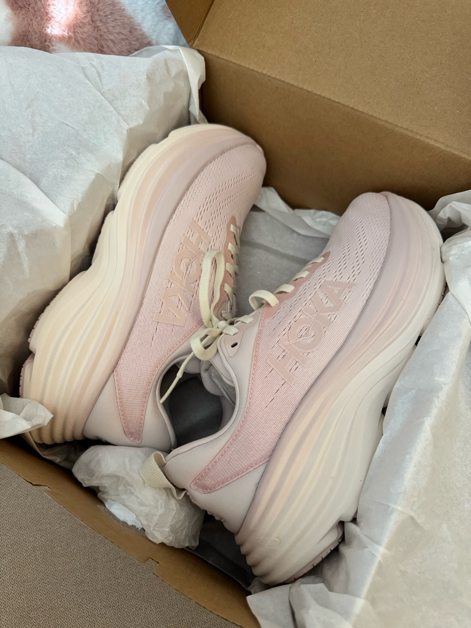 these pink hoka bondi 8 running shoes are sooo dreamy 🩷 deff add to your christmas list!

#LTKsalealert #LTKActive #LTKshoecrush