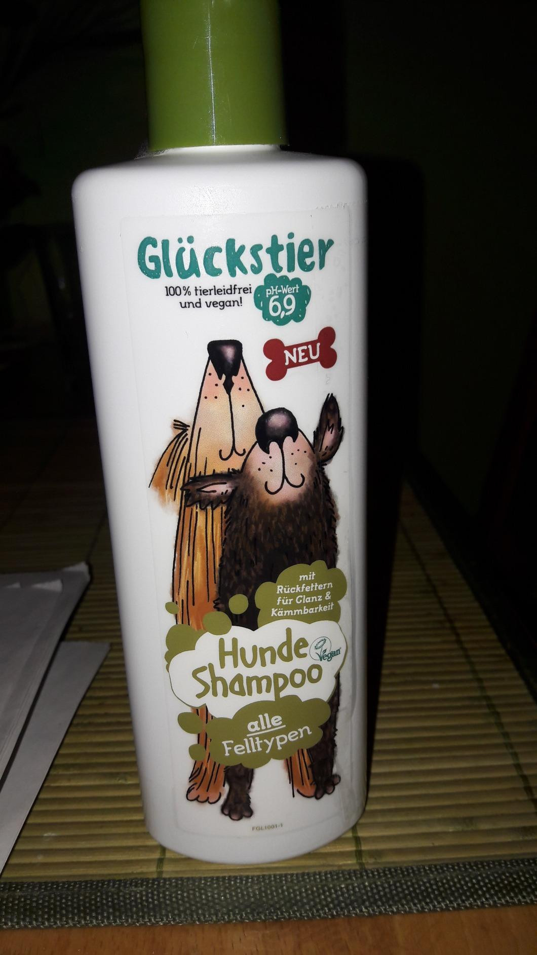 Gl\u00fcckstier Hundeshampoo | 250 ml | r\u00fcckfettendes Shampoo f\u00fcr alle Hunderassen | f\... | Amazon (DE)