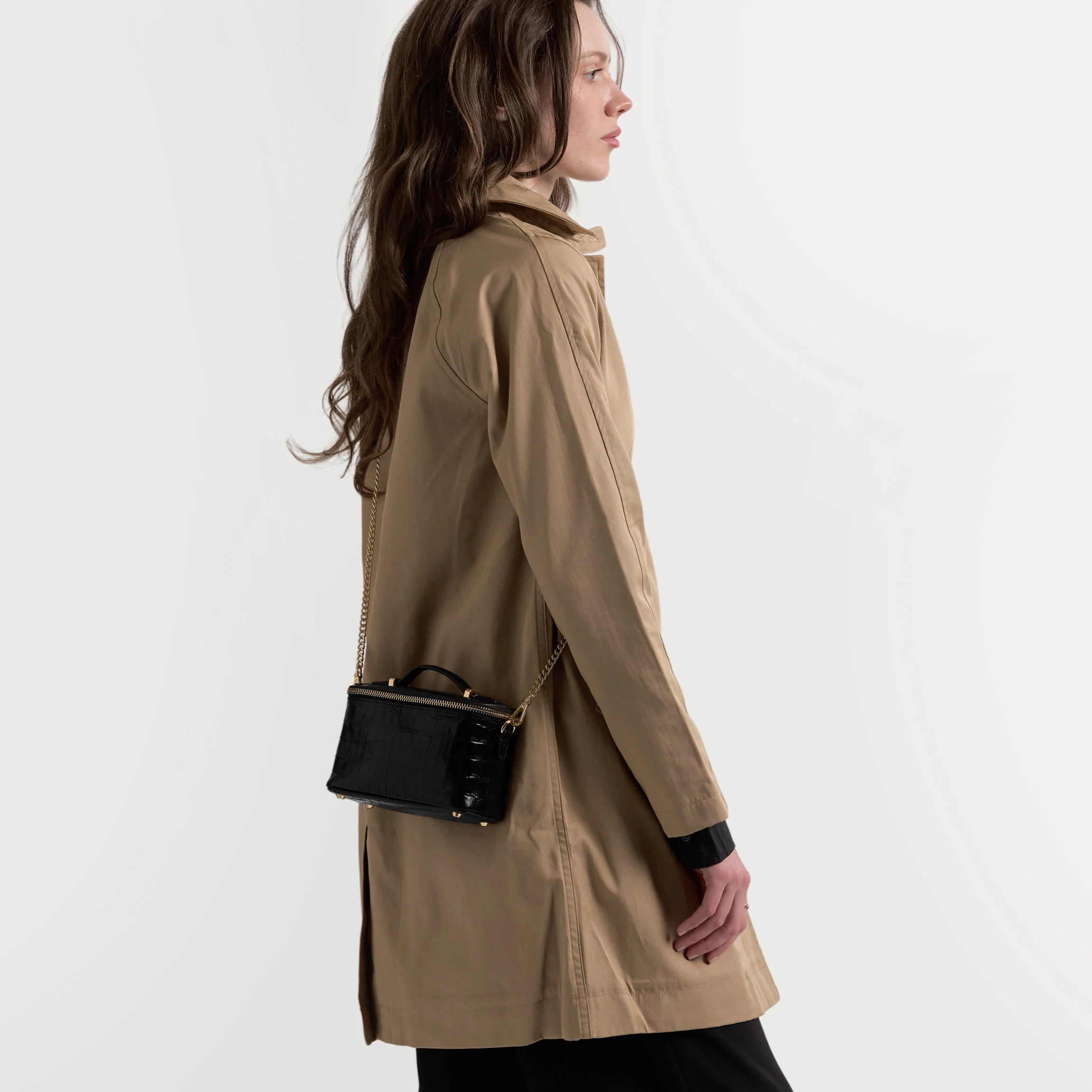 Maddie Micro Train Case Crossbody | Leatherology