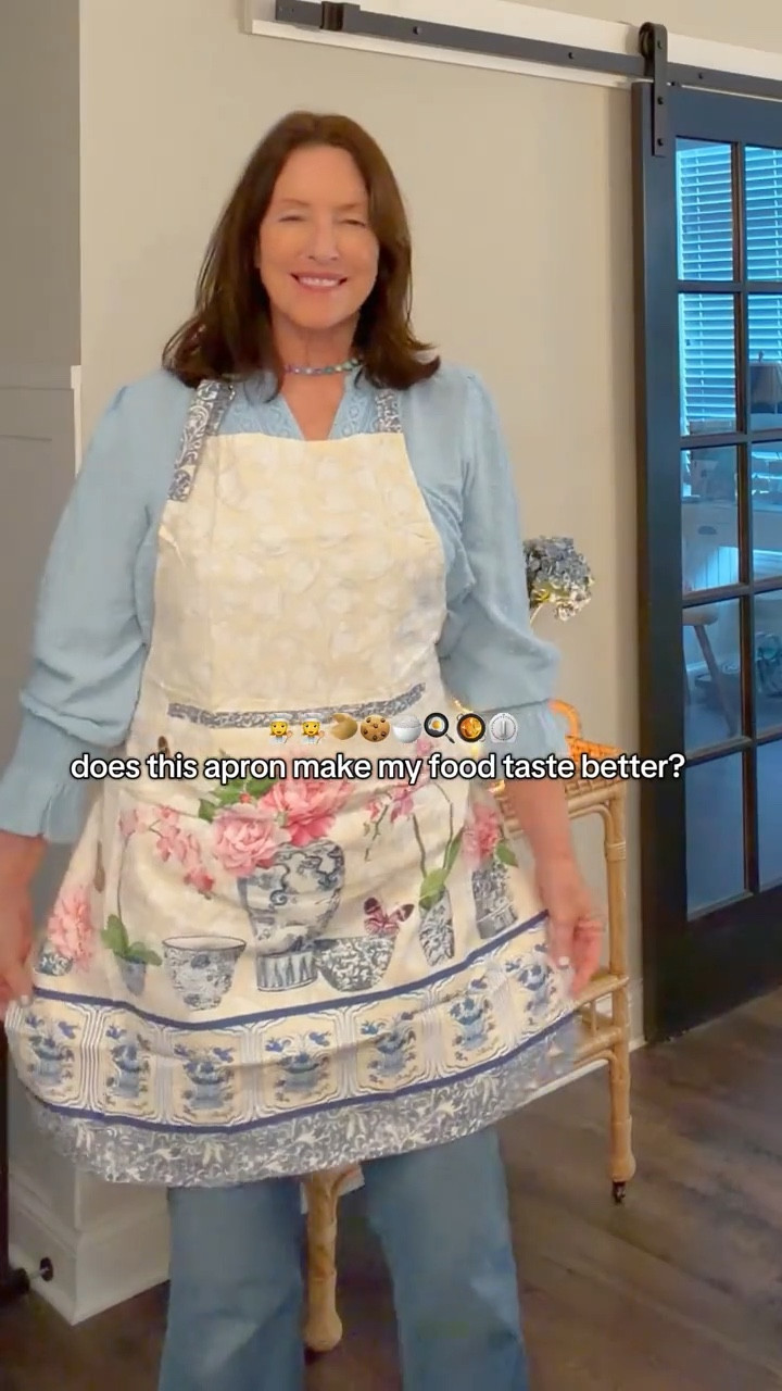 Grandmillenial apron reminds me of my grandma - ginger jars - blue and white 

#LTKHome #LTKMothersDay