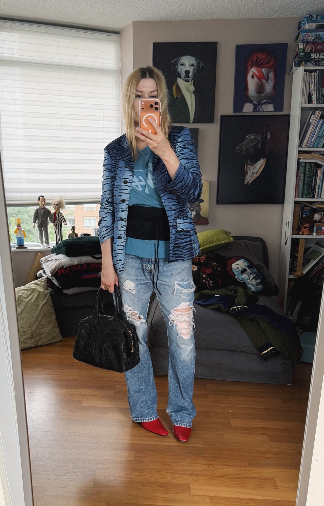 Some days I want to be minimal and other days I say fuck it. 
Everything is vintage/preloved except the cummerbund.

#LTKcanada #LTKfall #LTKstyletip
