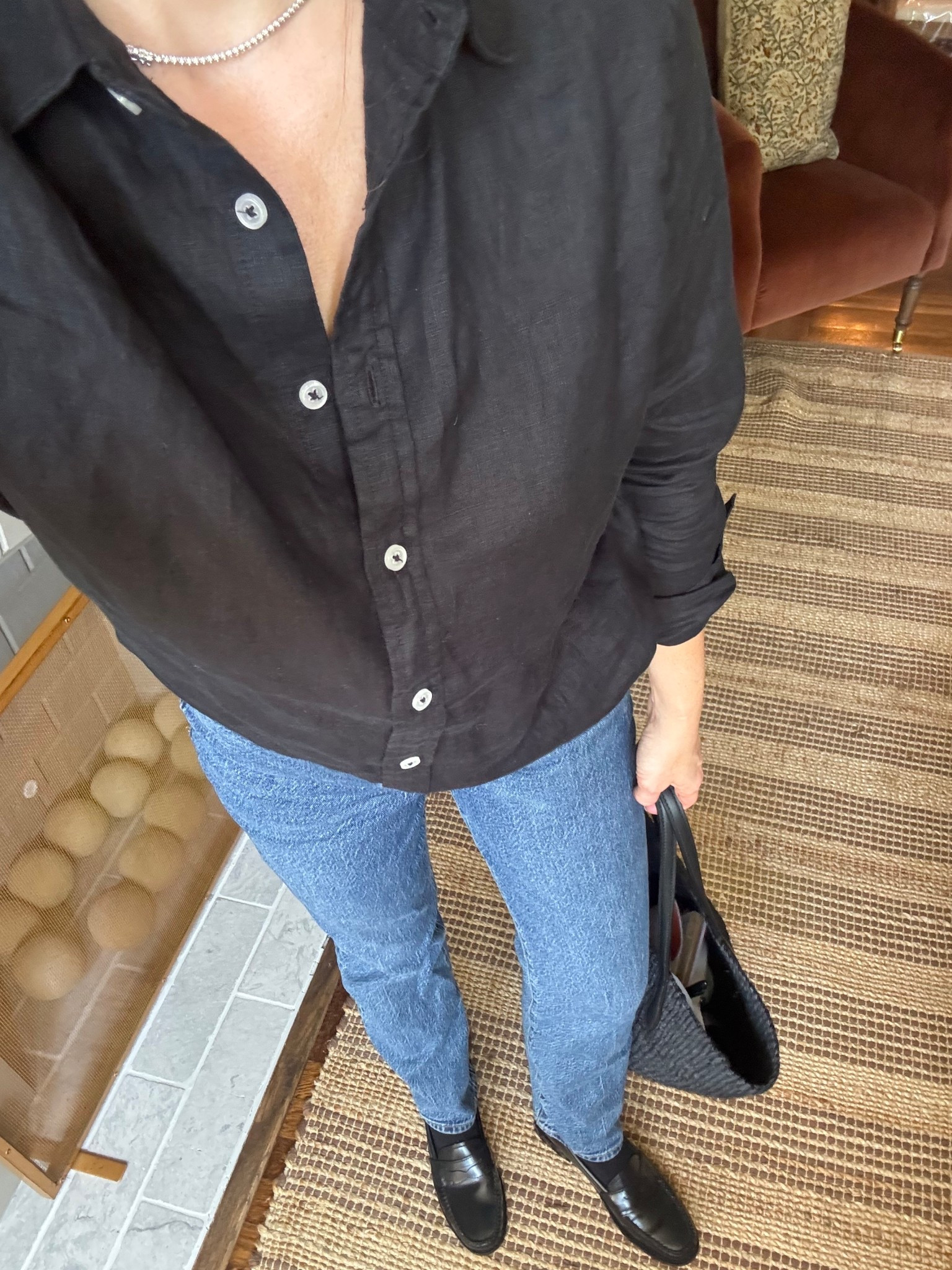 What i wore today. Linen button down from @Quince. Wearing a size M. #QuincePartner 