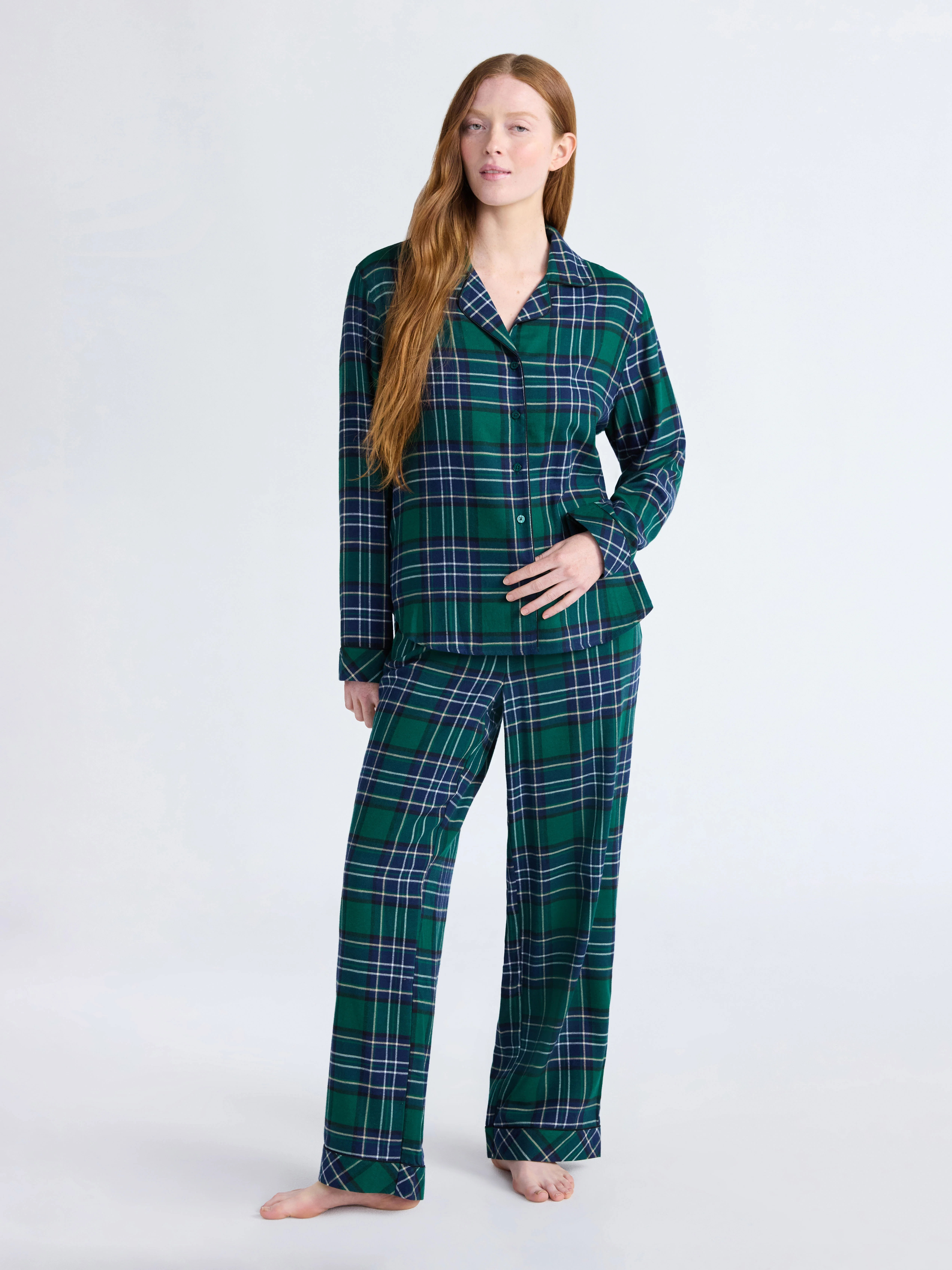 Joyspun Women's Long Sleeve Flannel Sleep Top and Pants Pajama Set, 2-Piece, Sizes XS-3X | Walmart (US)