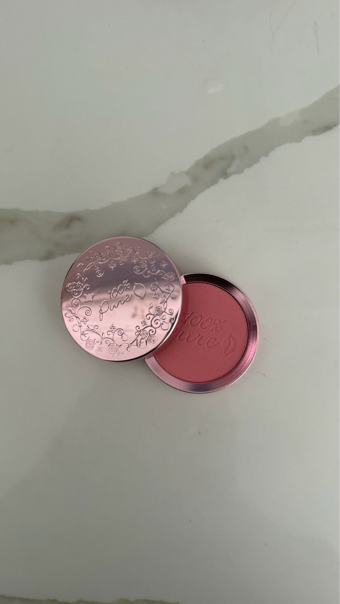 My favorite blush!!! Made from all natural and organic ingredients! This brand uses fruit pigments so they are free of harsh chemicals 🤌