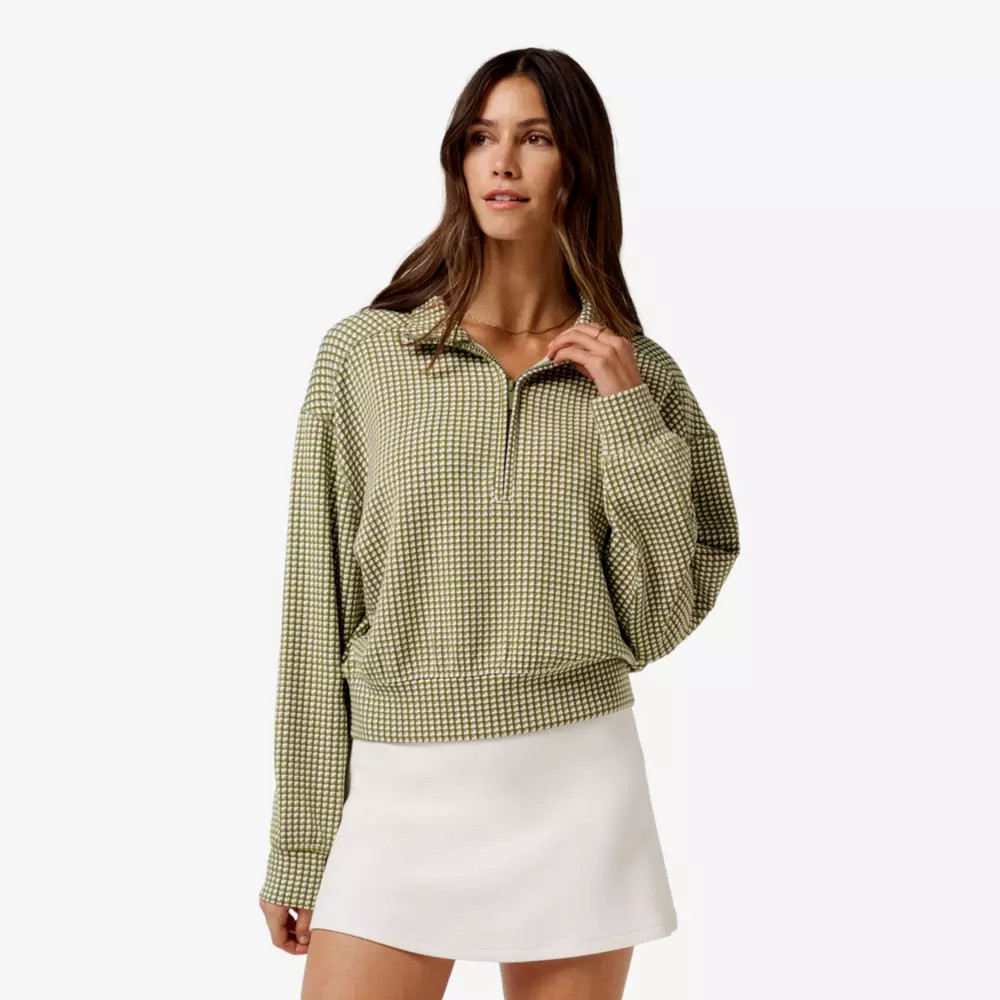 TravisMathew Printed Skyloft Echo Women's Golf Quarter Zip | PGA TOUR Superstore