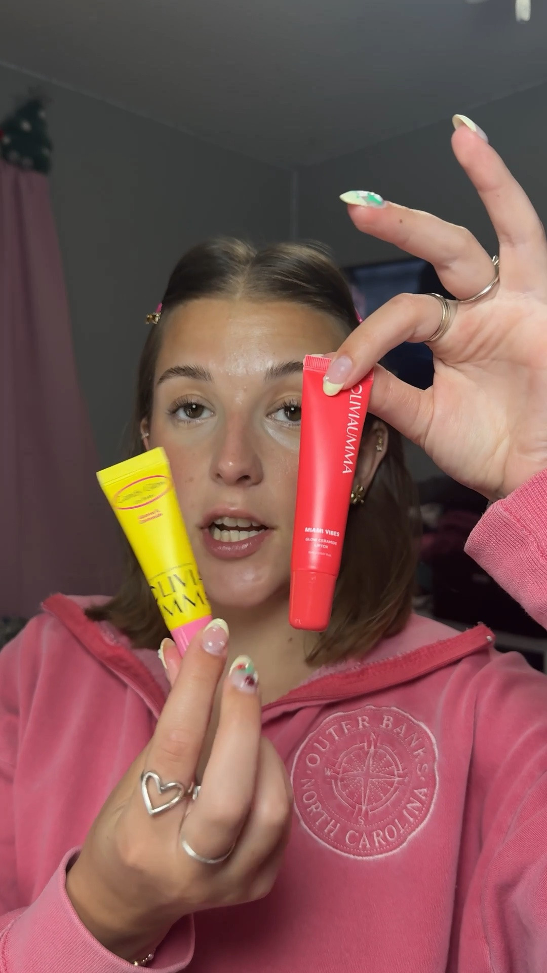 The perfect everyday lip gloss for a night out or an everyday look!@OLIVIAUMMA #lippie #lipgloss #makeup #smallcreator #oliviaumma

#LTKdayinmylife #LTKgrwm #LTKmorningroutine